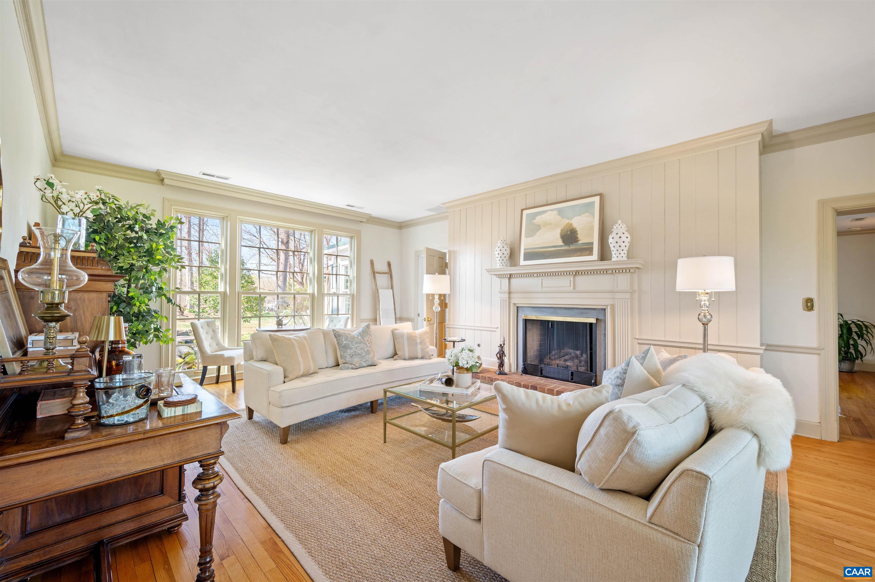 2280 Garth Rd