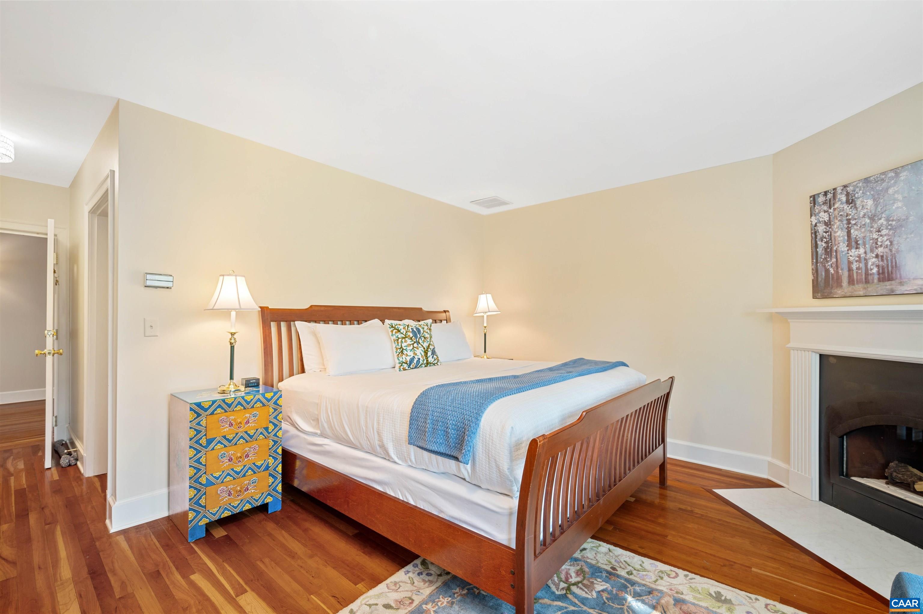 2280 Garth Rd