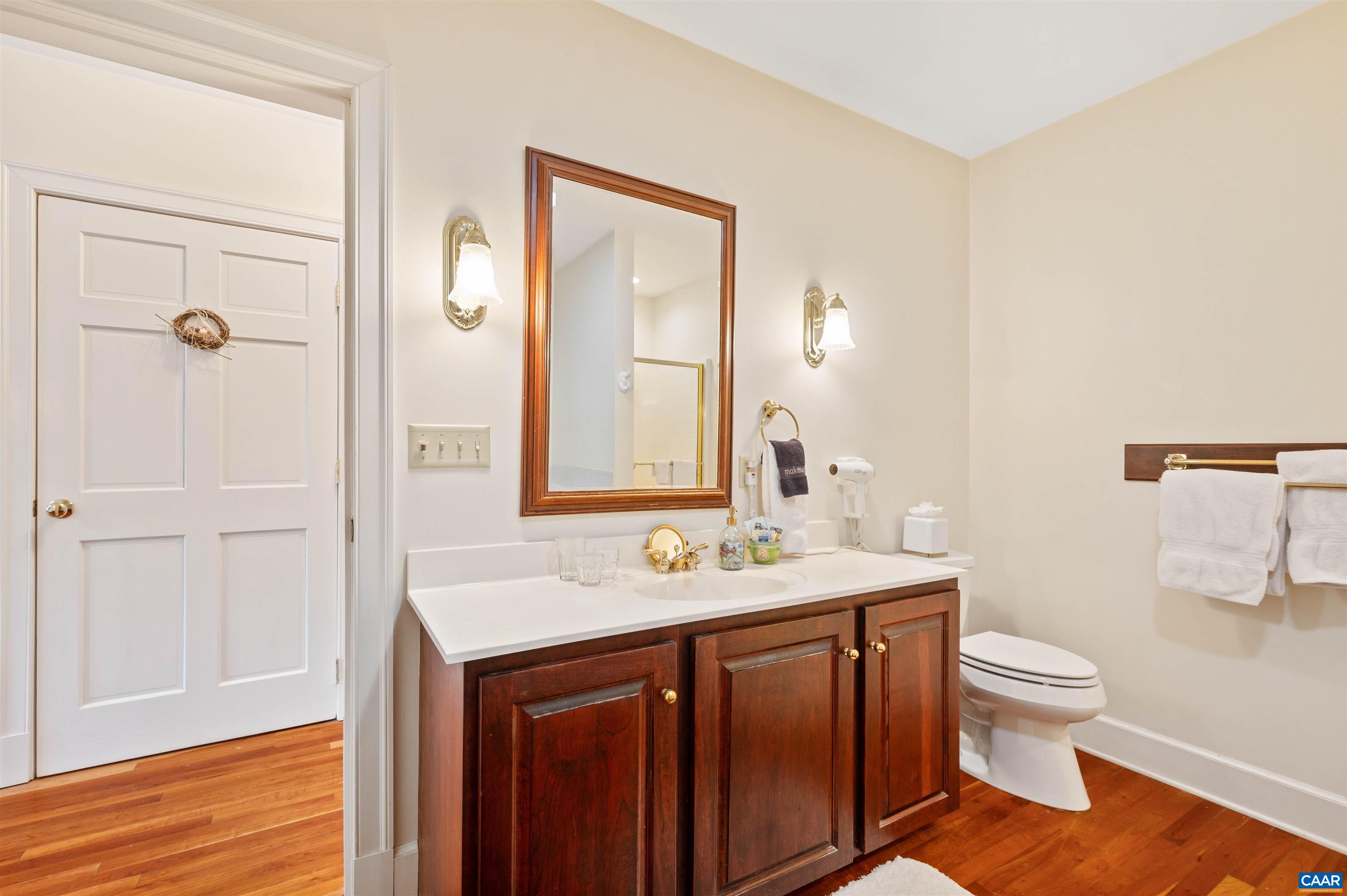 2280 Garth Rd