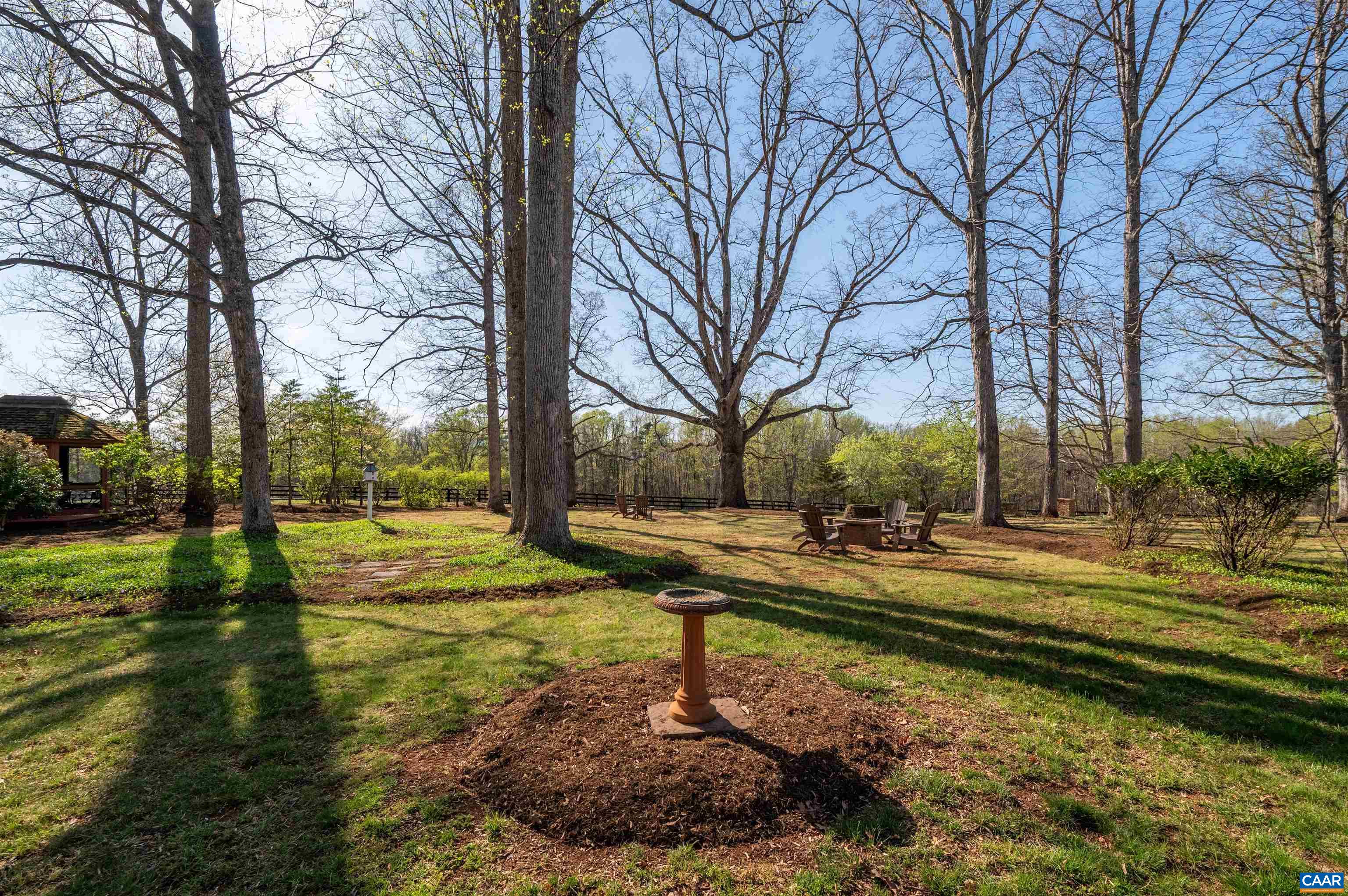 2280 Garth Rd
