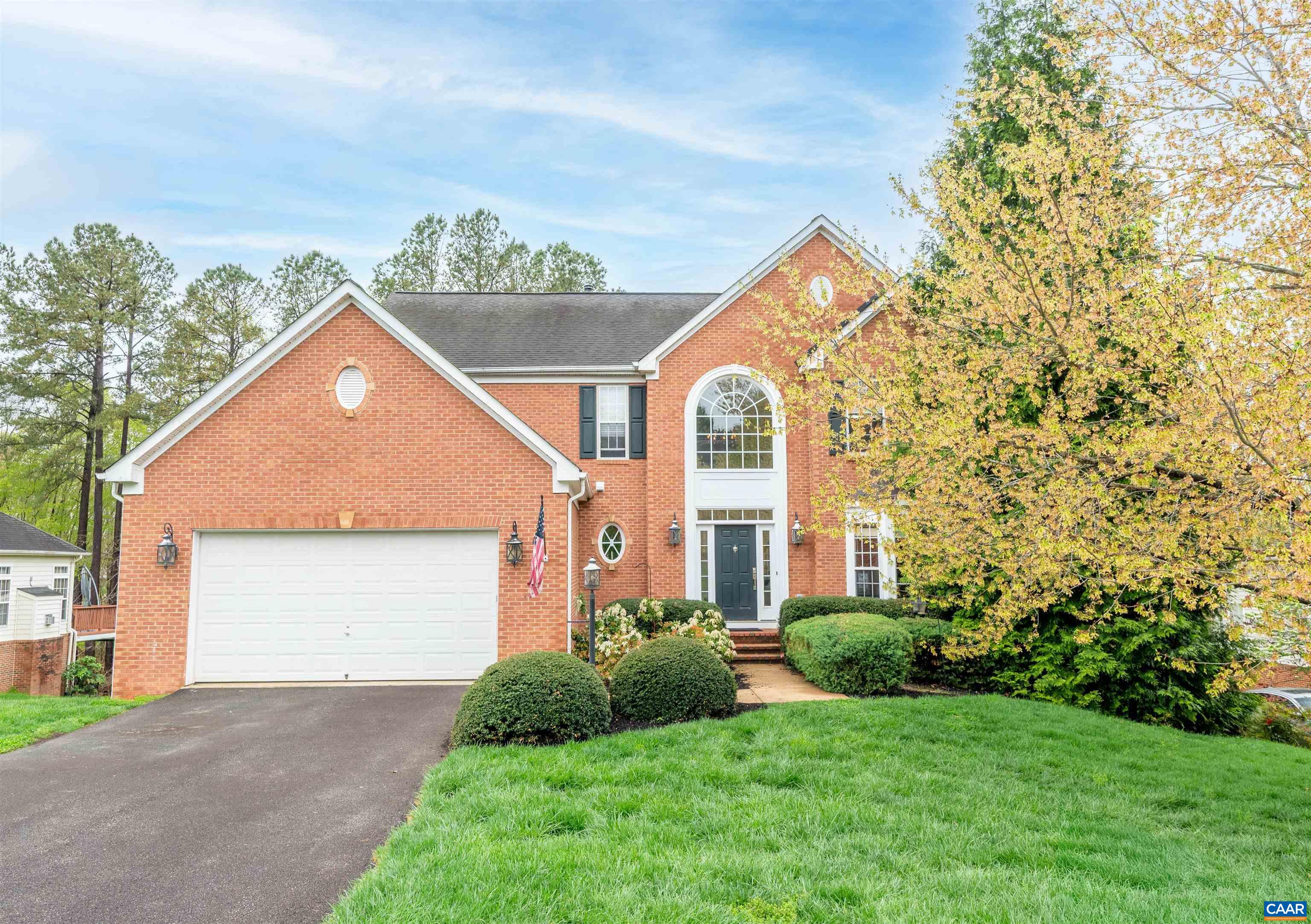 205 Whispering Woods Pl