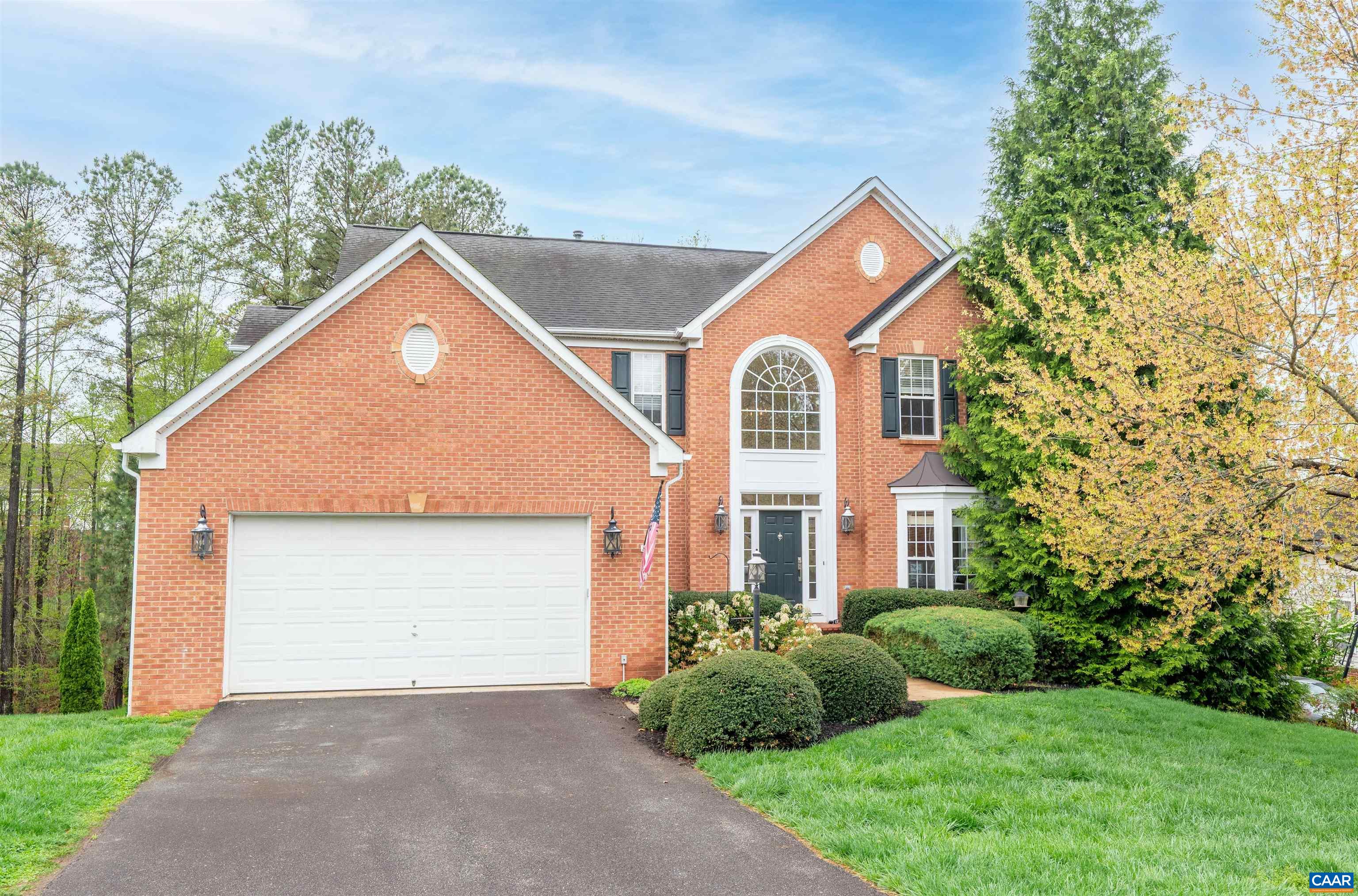 205 Whispering Woods Pl