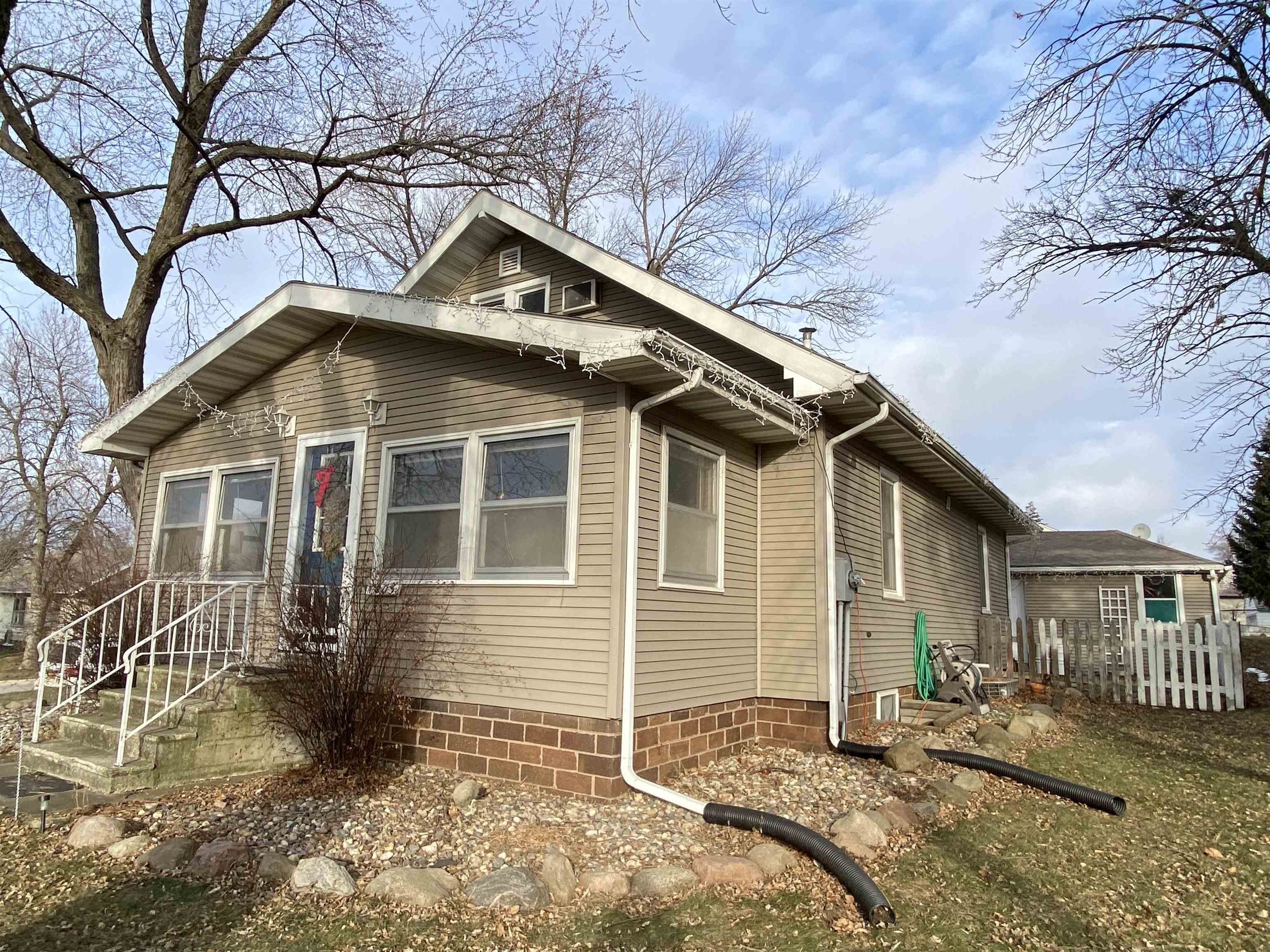 MLS #211328