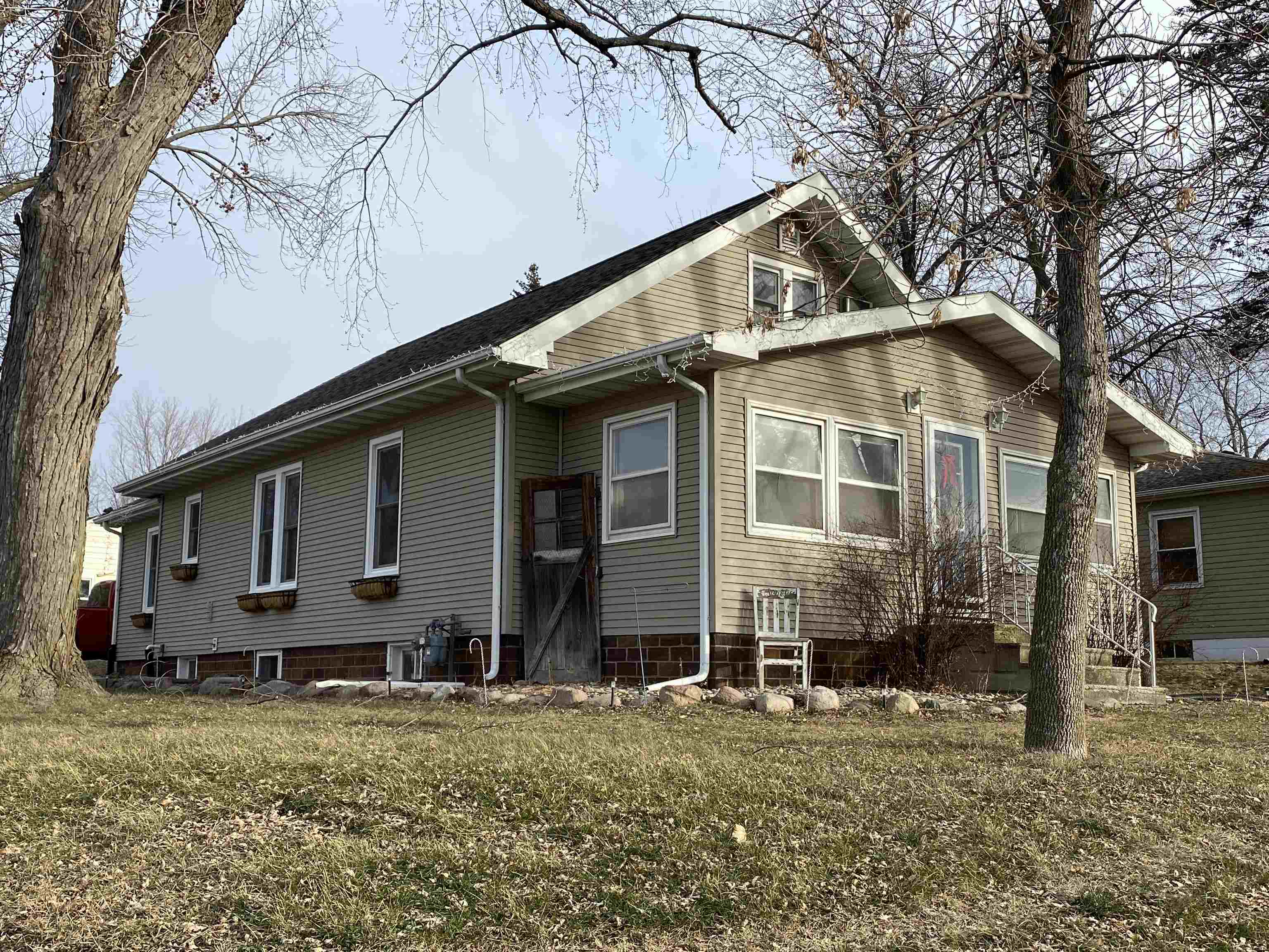 MLS #211328