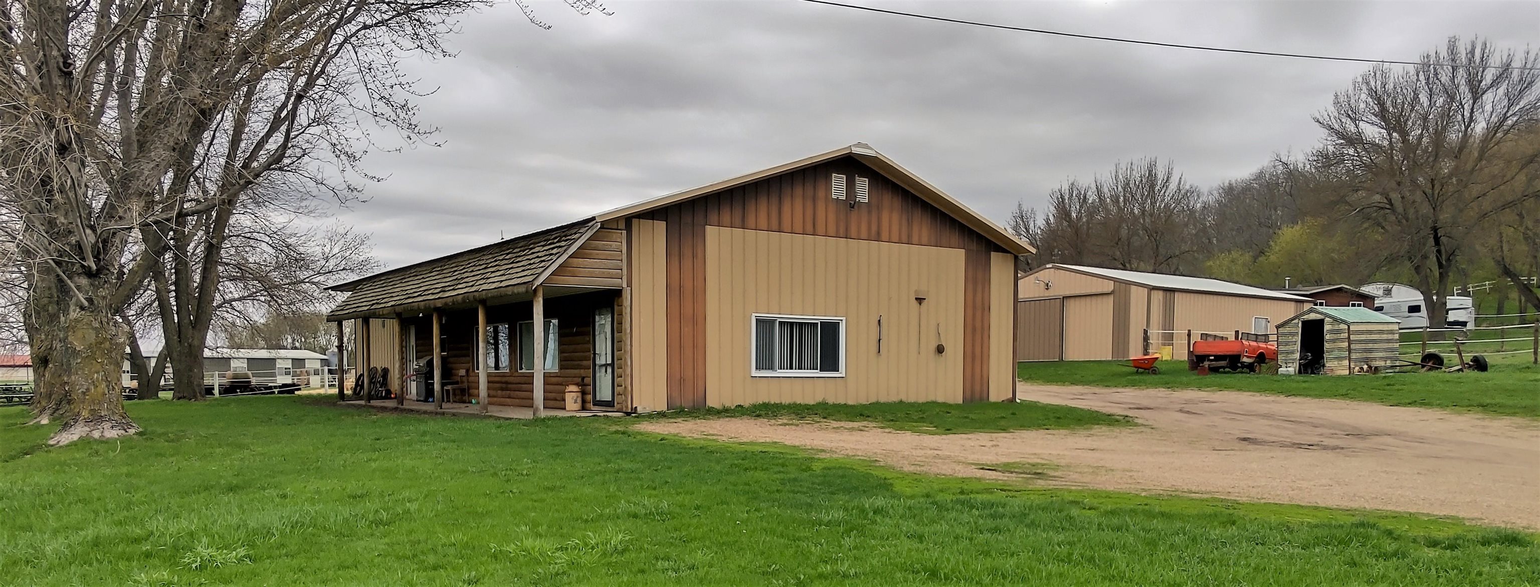 1801 380th Ave, Estherville, IA 51334 