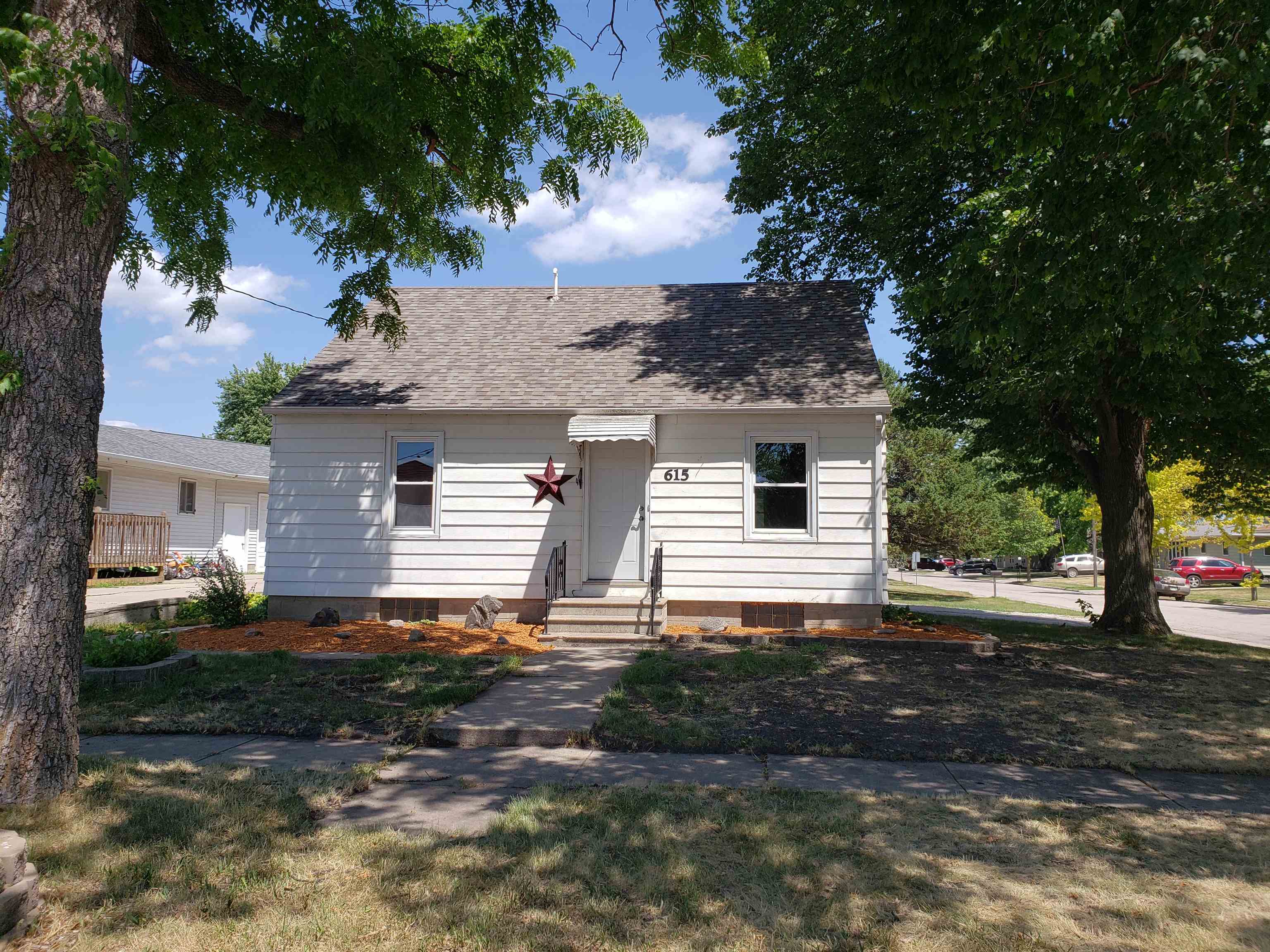615 2nd Street, Whittemore, IA 50598 