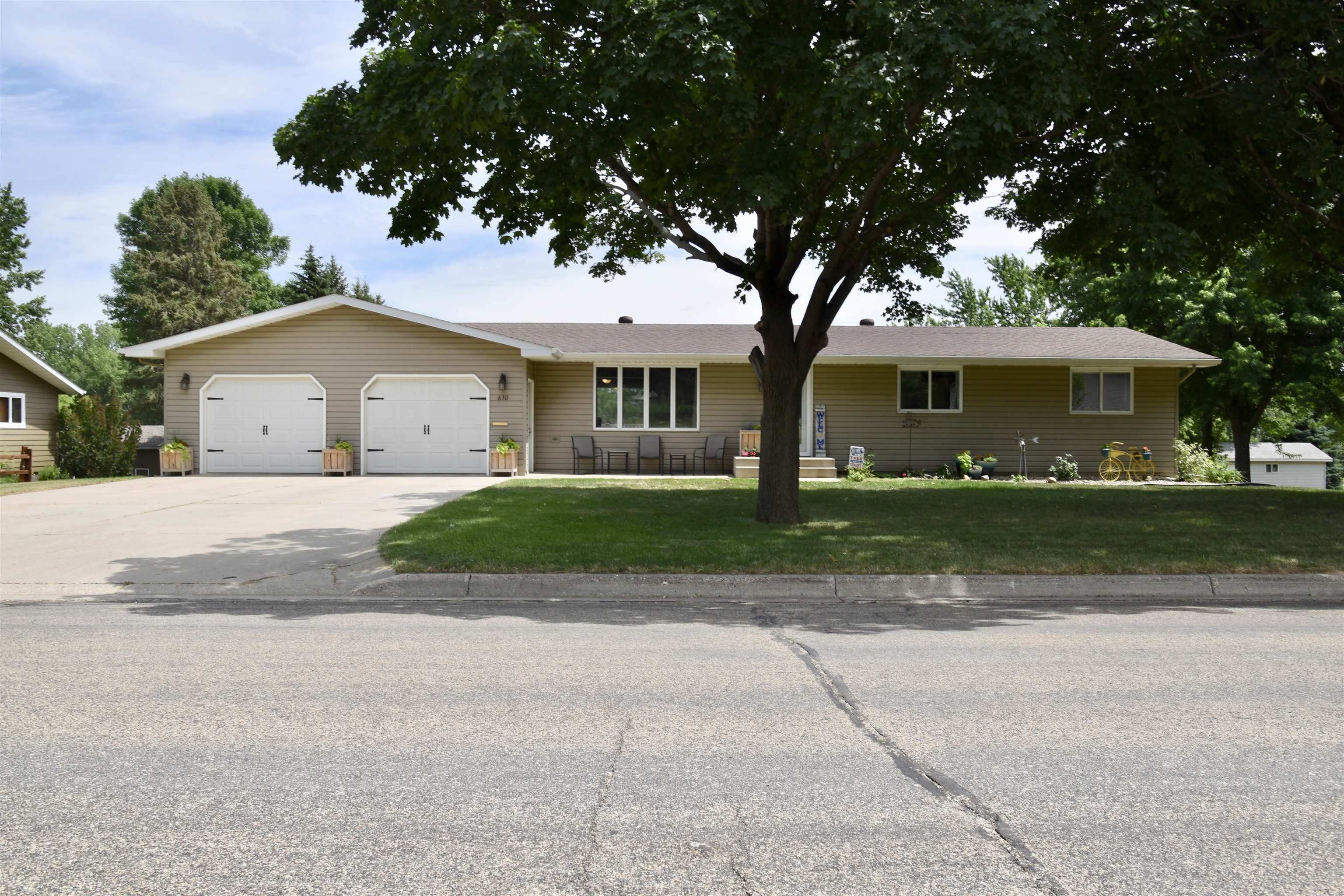 630 Pennsylvania Avenue, Adrian, MN 56110