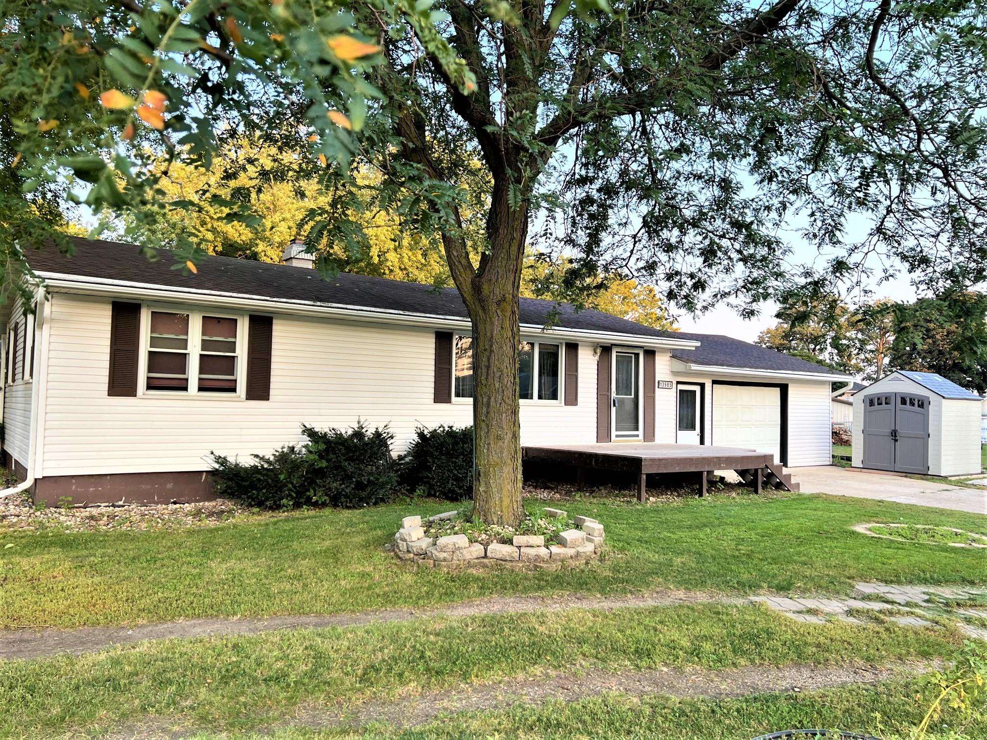 13985 Sunset Drive, Orleans, IA 51360 