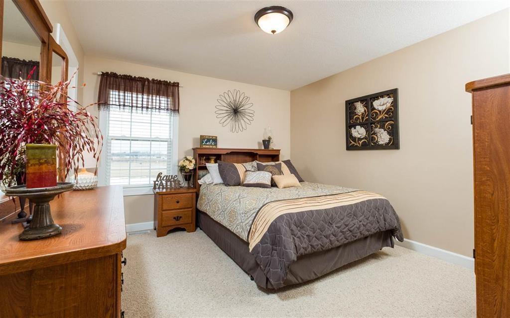 401 Drive, Lake Park, IA 51347 MLS 221001 Price 468,500 RE/MAX Lakes Realty