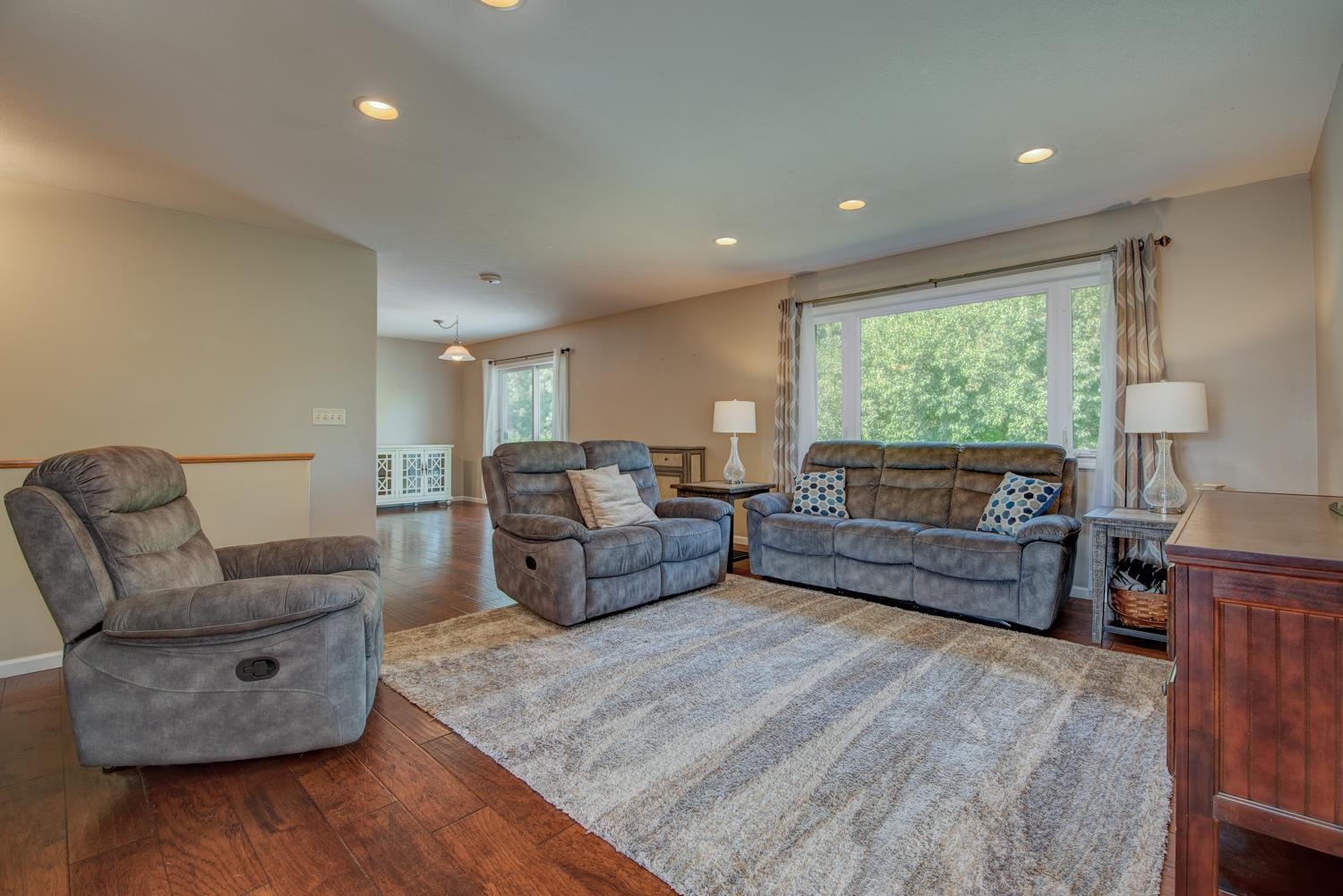 1206 29th Street, Spirit Lake, IA 51360 MLS 221080 Price 314,900 RE/MAX Lakes Realty