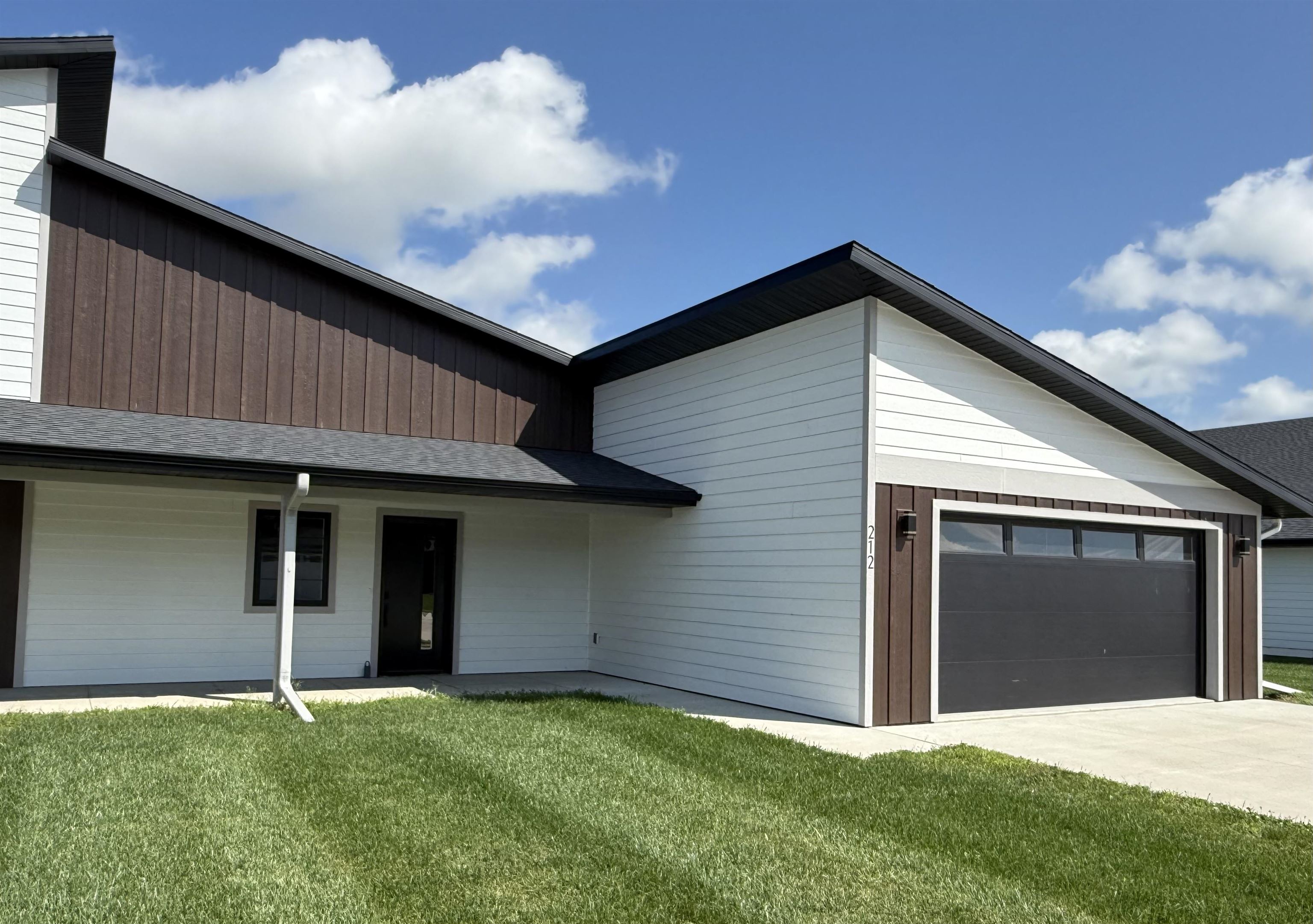 212 34th Avenue, Spencer, IA 51301 