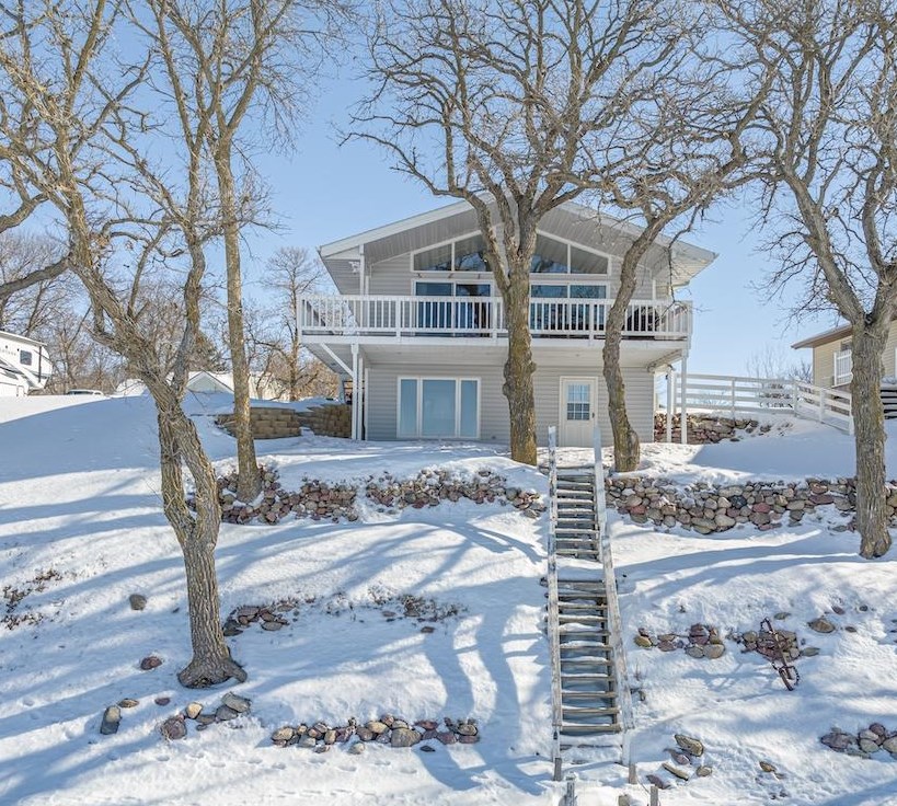 16217 256th Avenue, Spirit Lake, IA 51360 MLS 230088 Price