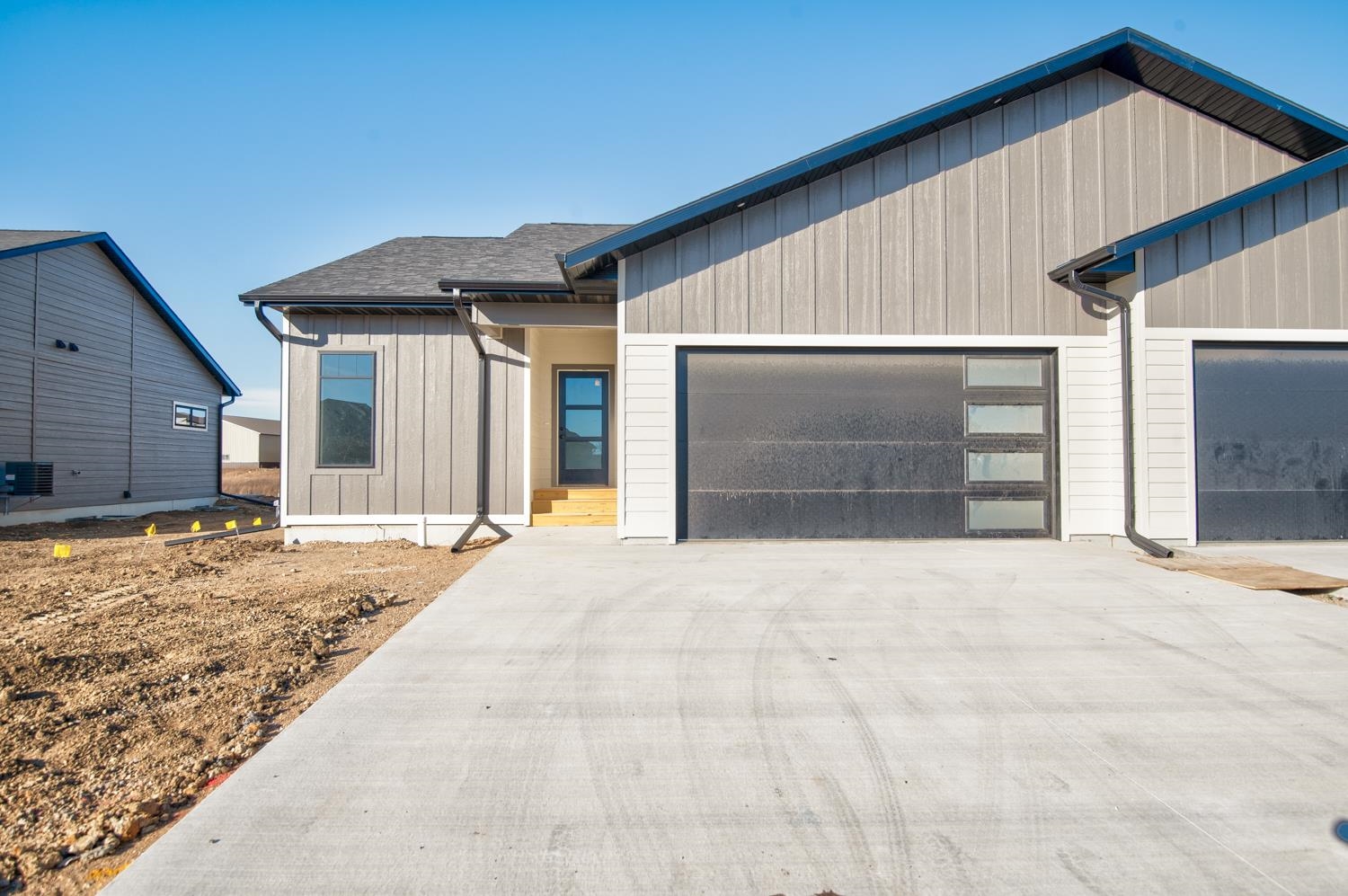 1940 35th St #Unit B, Spirit Lake, IA 51360 