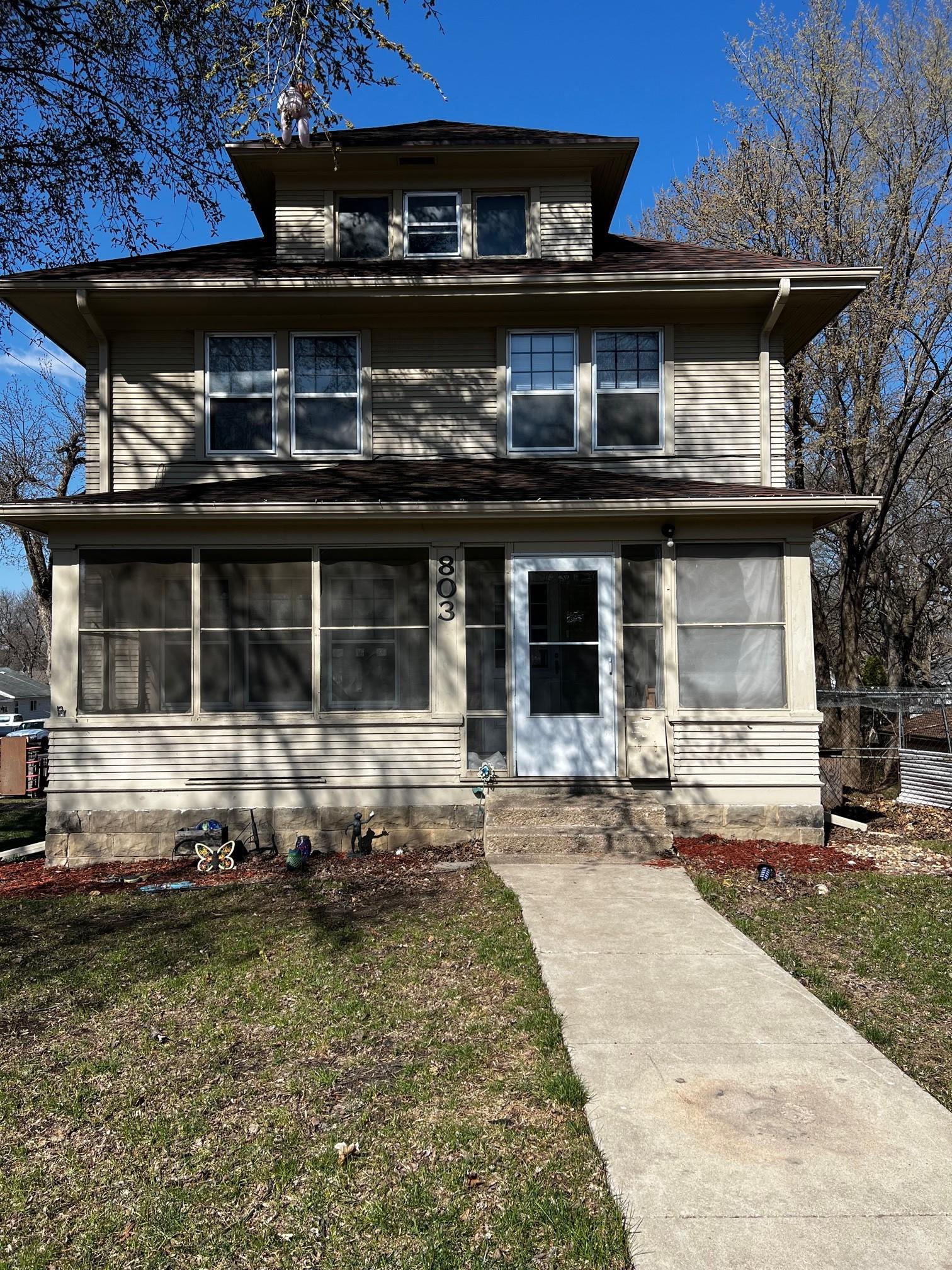 803 6th Street, Estherville, IA 51334 