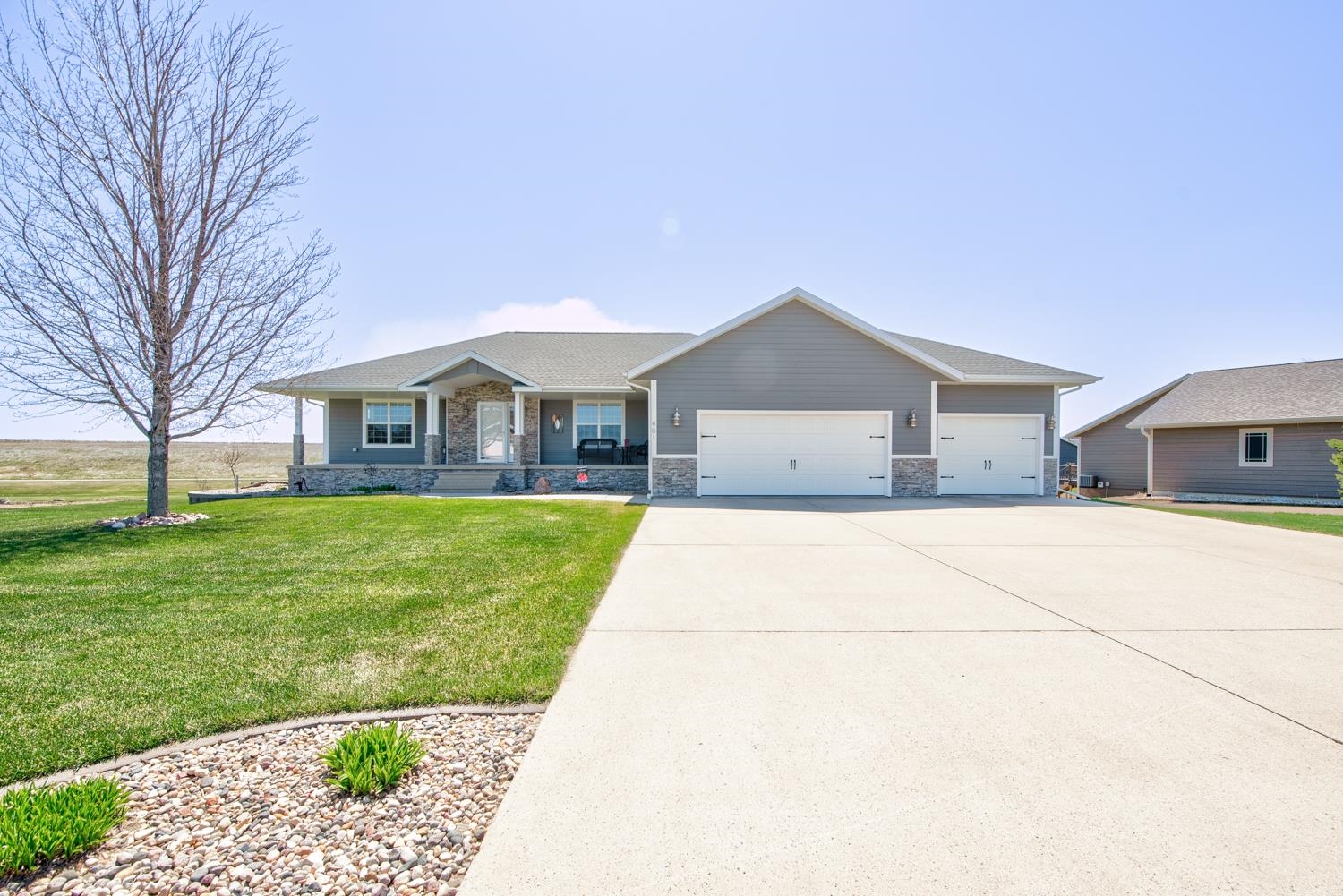 401 Beachcomber Drive, Lake Park, IA 51347 