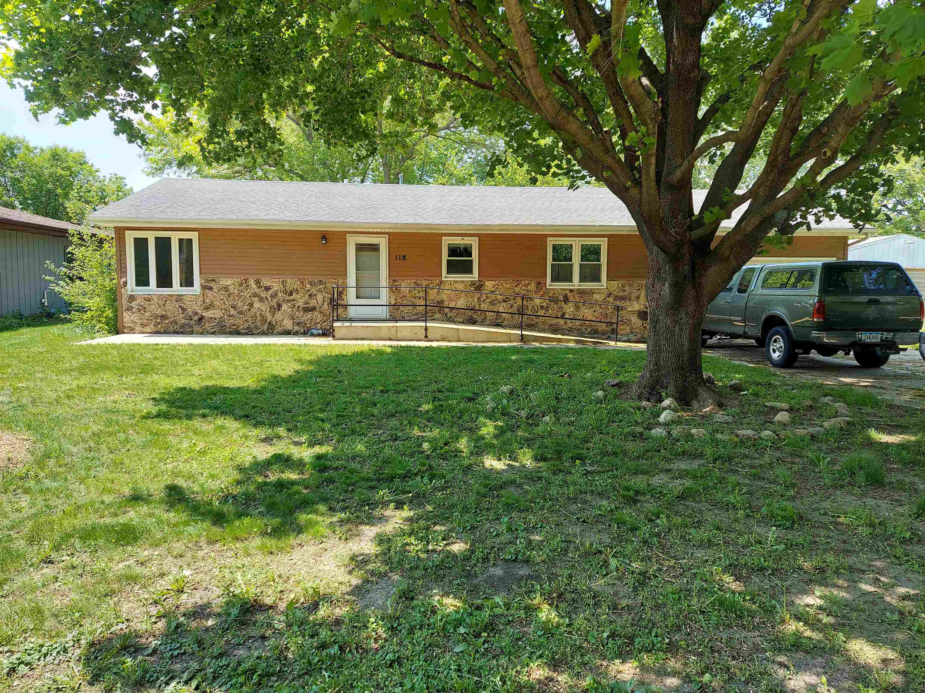 118 5th Avenue, Fostoria, IA 51340 