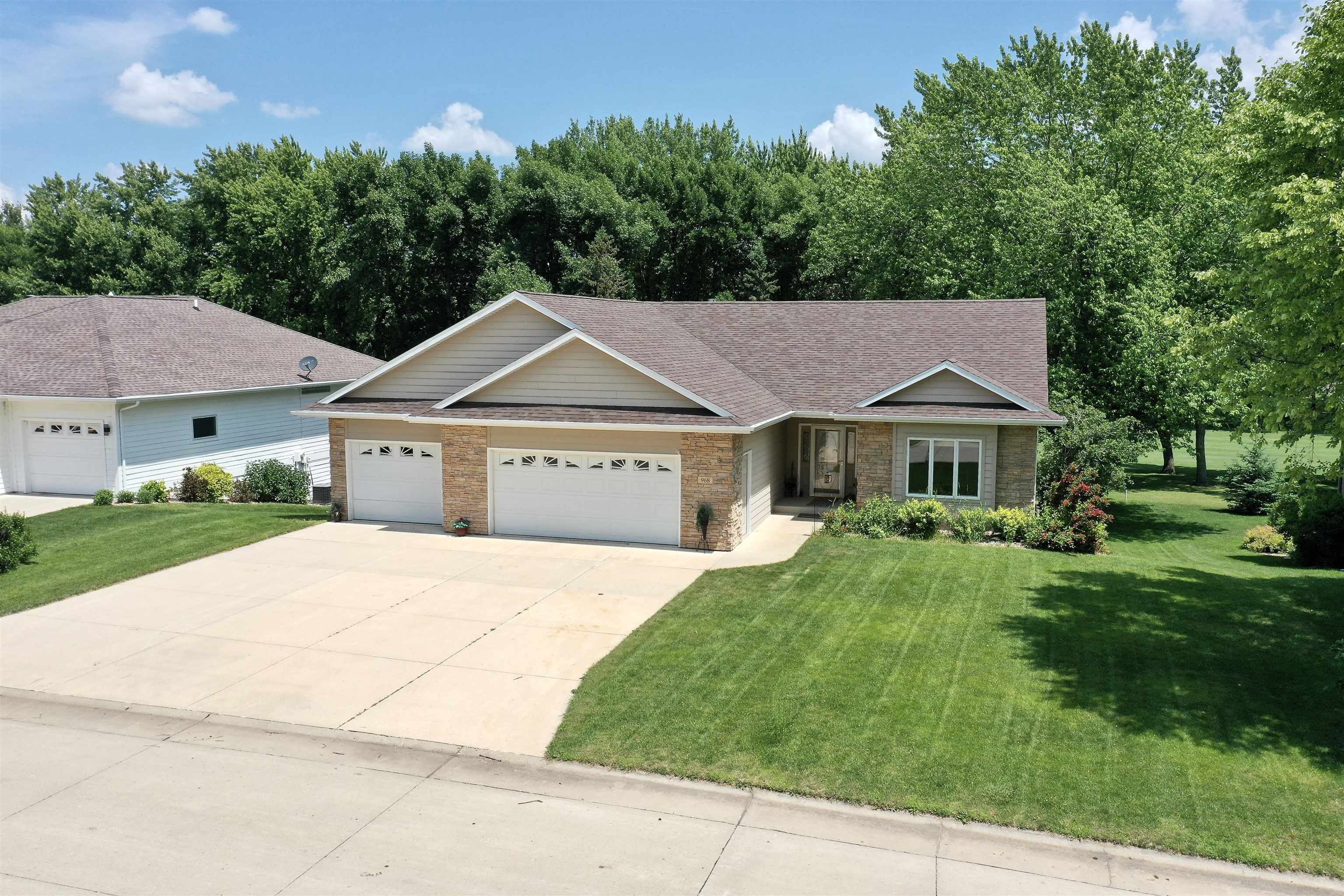 968 Emerald Pines Drive, Arnolds Park, IA 51331 