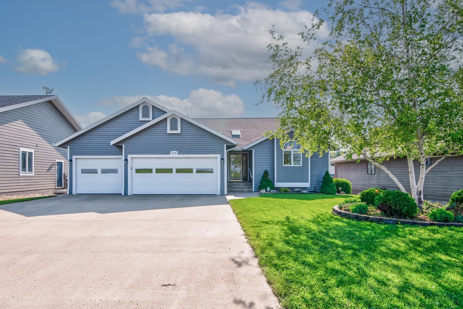 15640 Tradewind Drive, Spirit Lake, IA 51360 