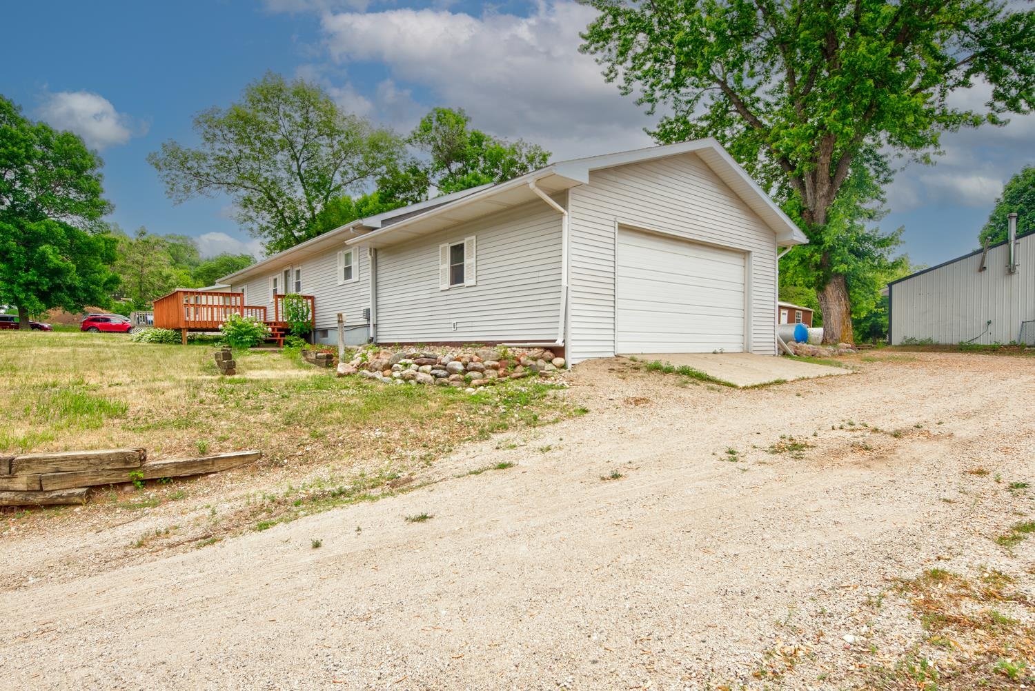 MLS #230596