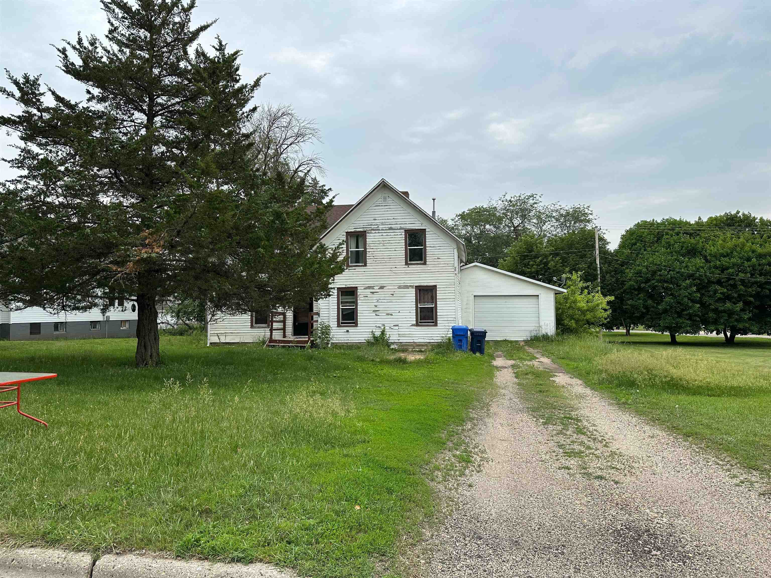 210 Broad Street, Sioux Rapids, IA 50585 