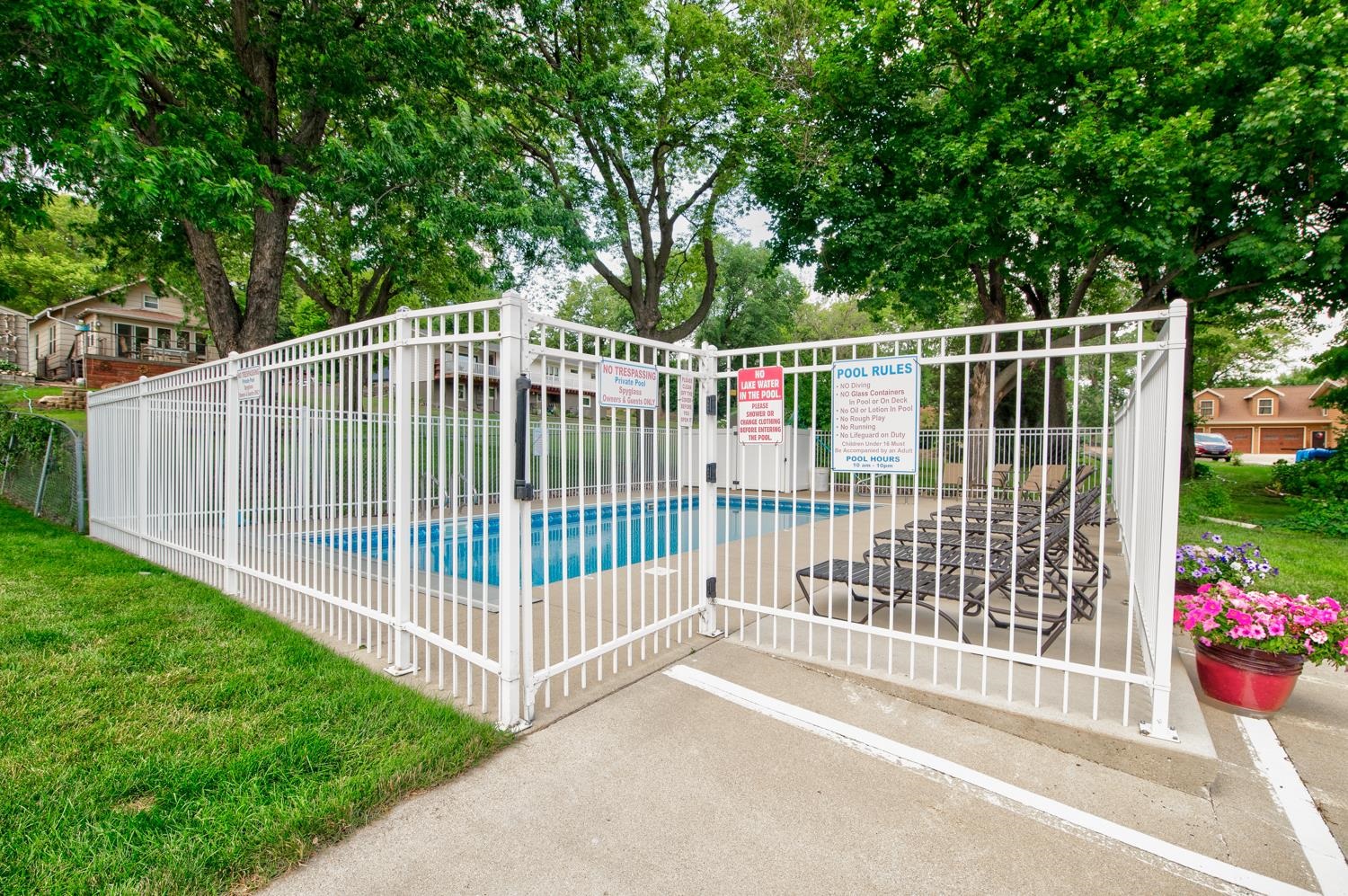 14 Iowa Street C2, Arnolds Park, IA 51331 MLS 230768 Price