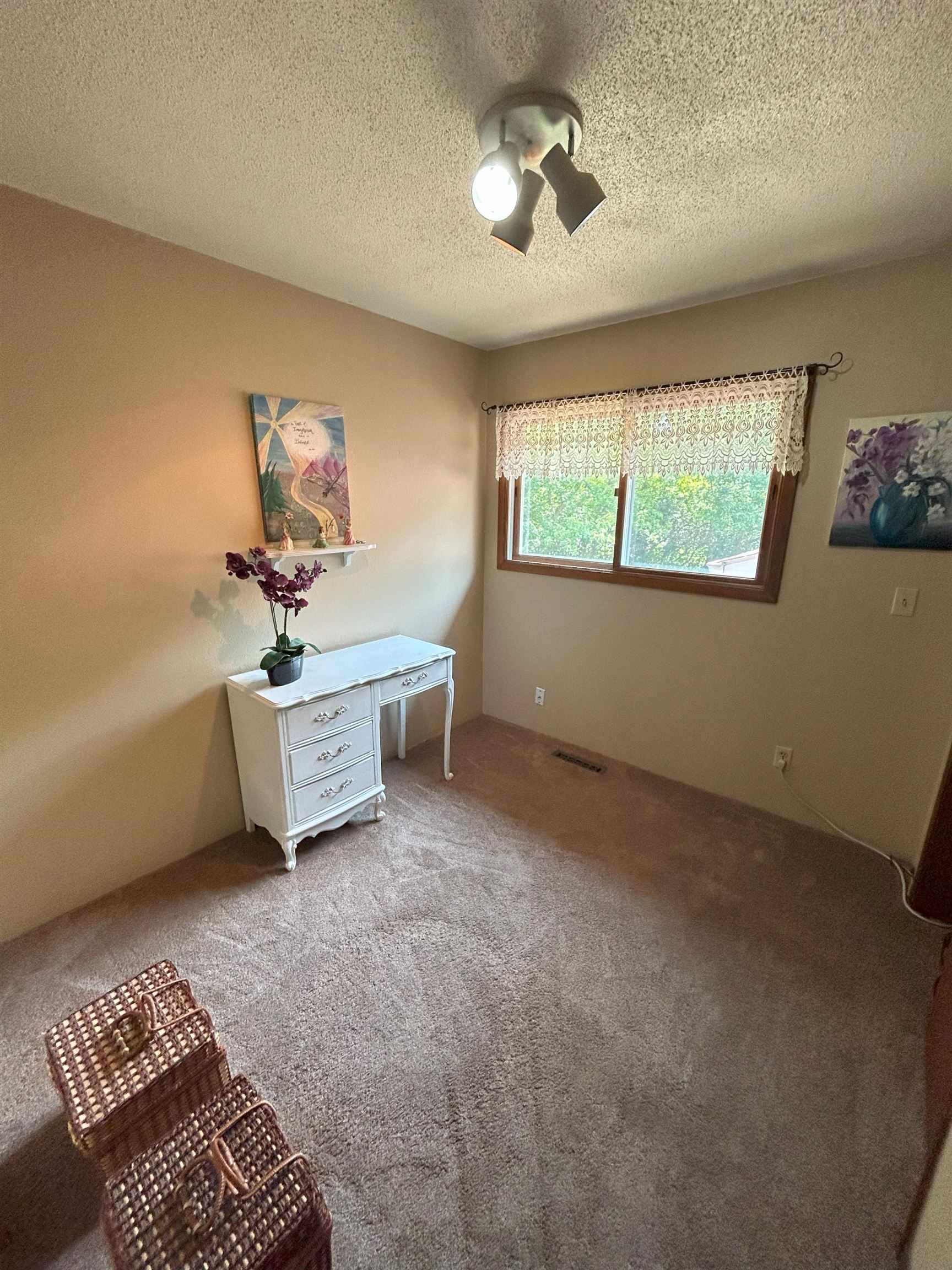 MLS #230817