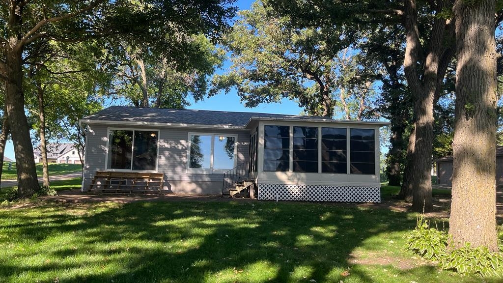 13676 240th Avenue, Orleans, IA 51360 