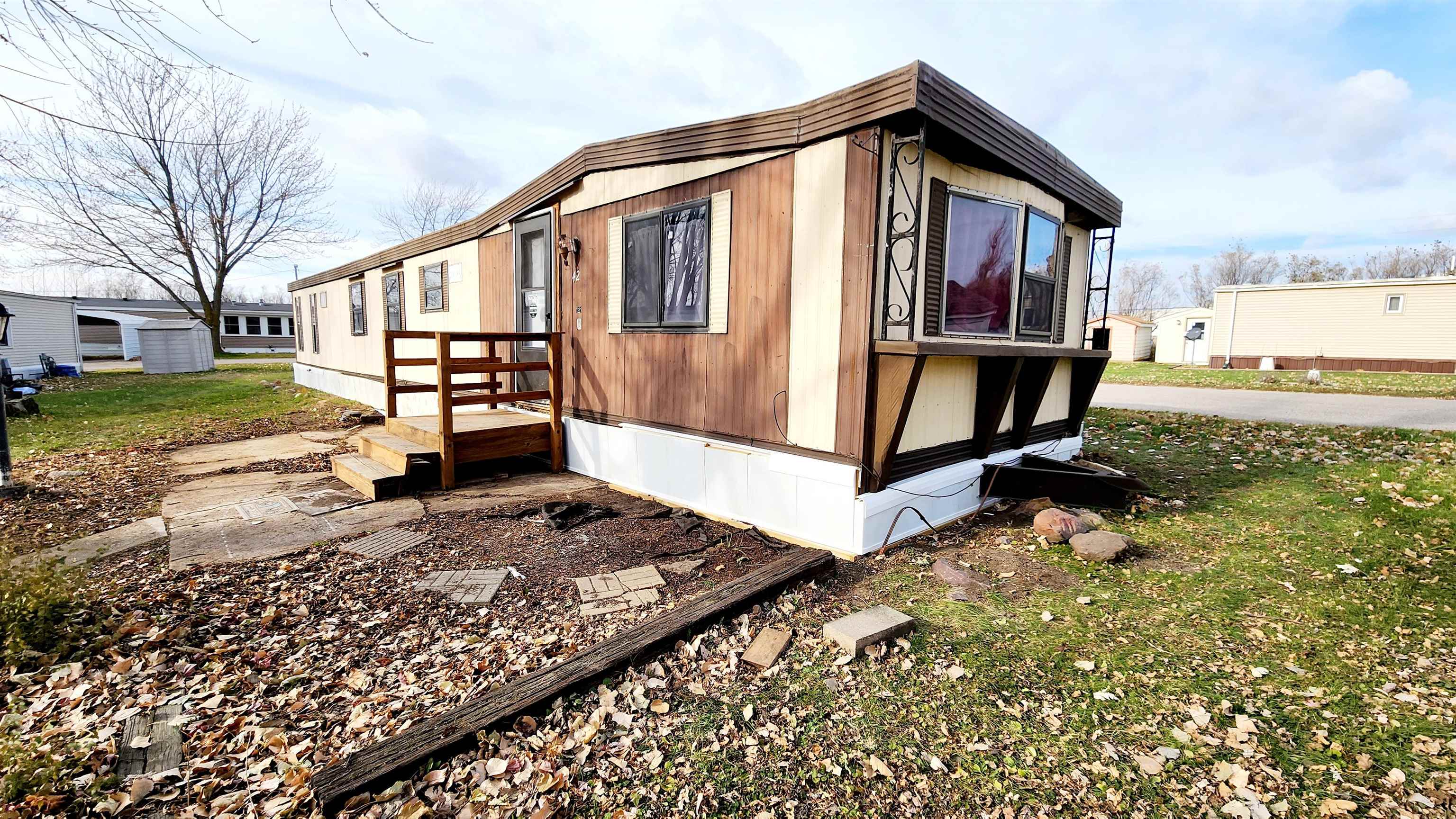 1808 Denver Avenue, Spirit Lake, IA 51360 MLS 231381 Price 49,900 RE/MAX Lakes Realty