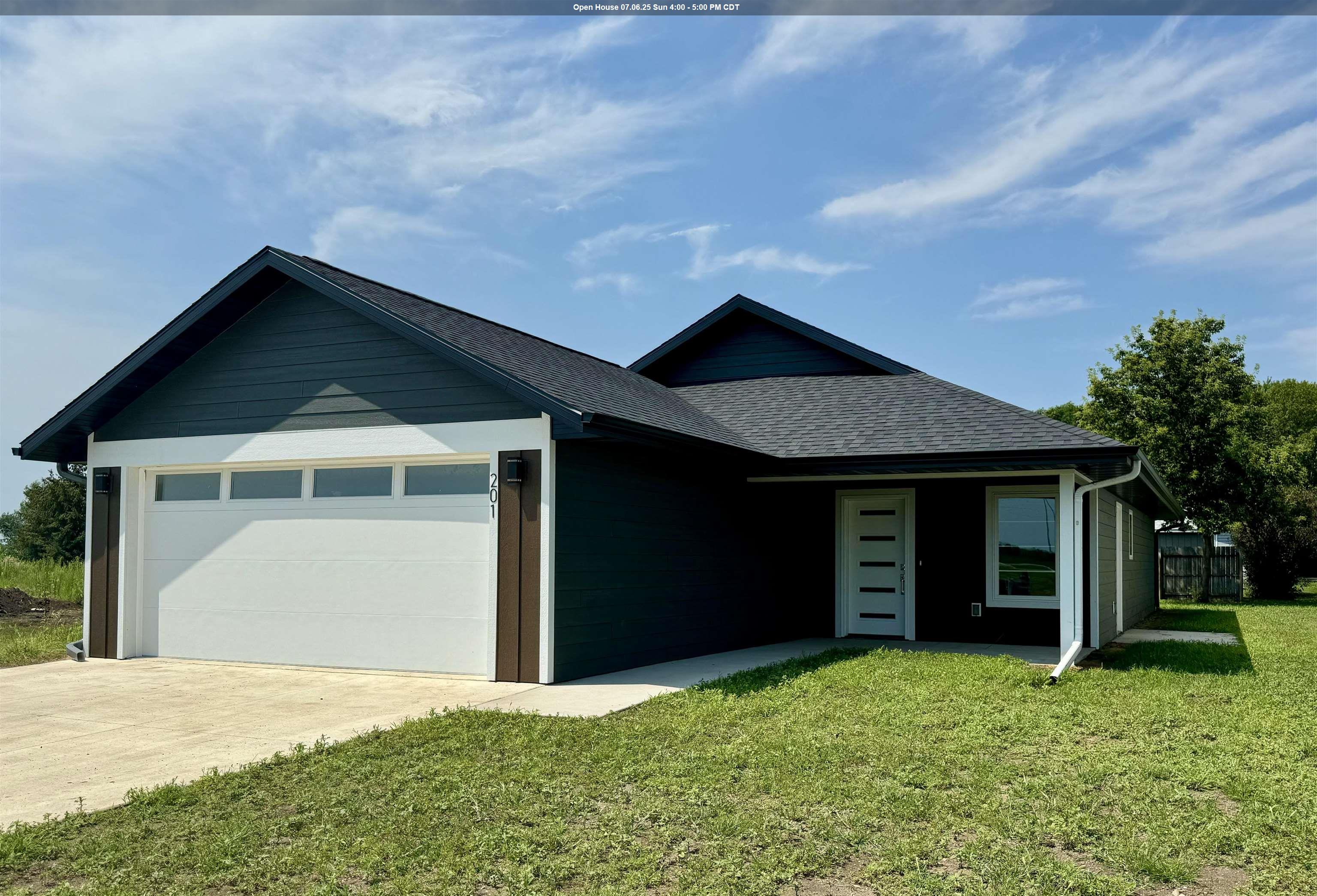 201 34th Avenue, Spencer, IA 51301 