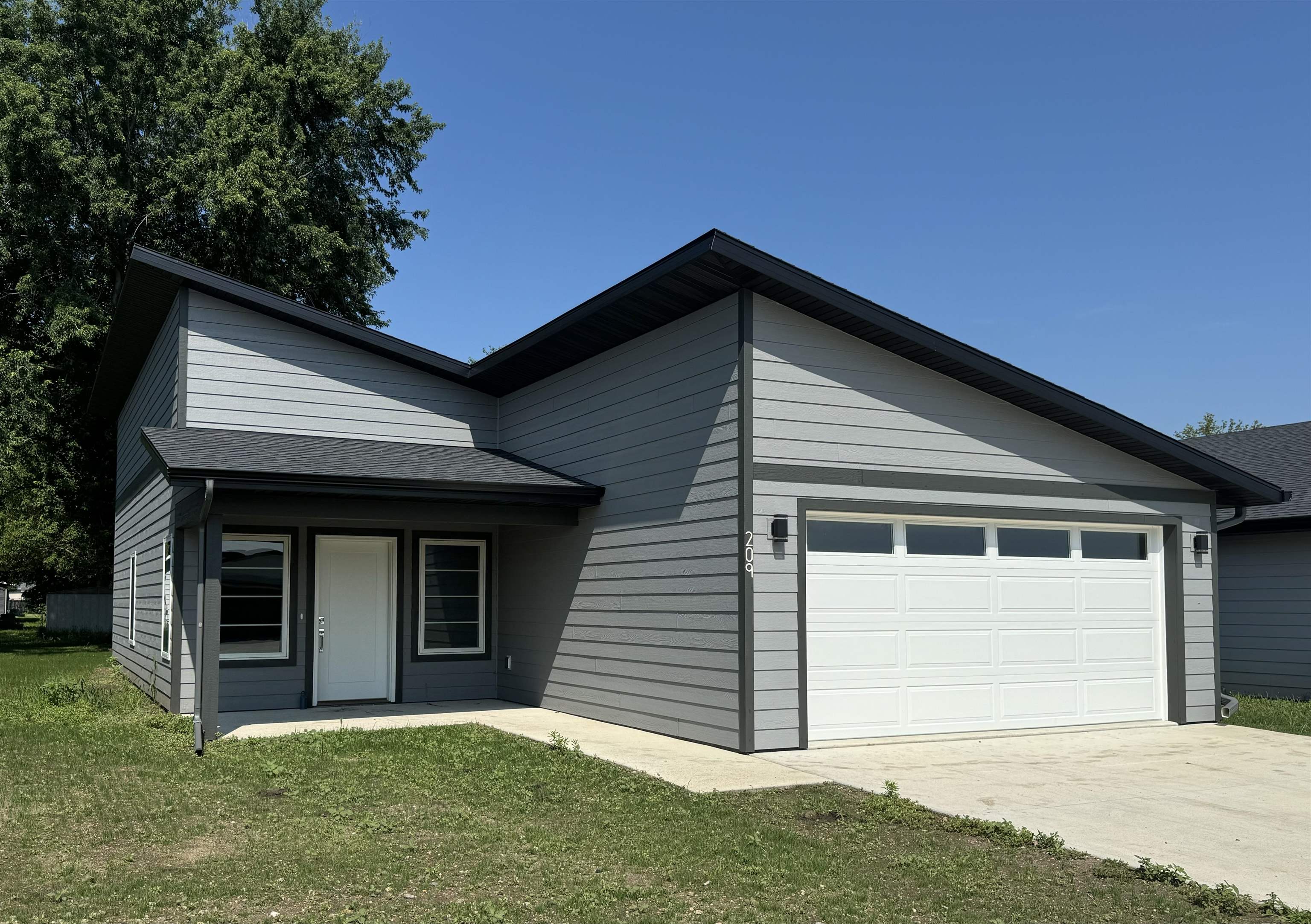 209 34th Avenue, Spencer, IA 51301 