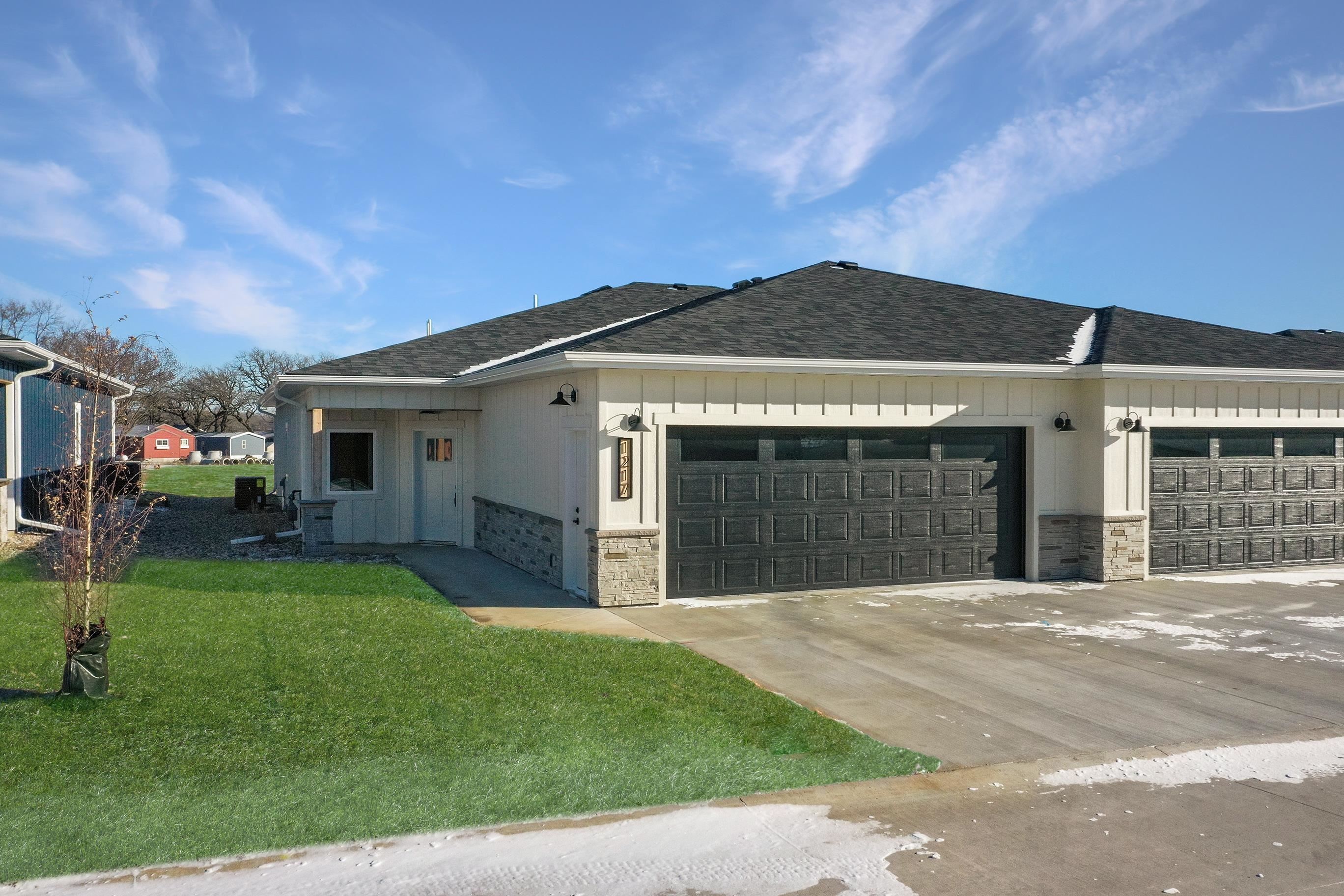 1217 Lower Loop, Arnolds Park, IA 51331 