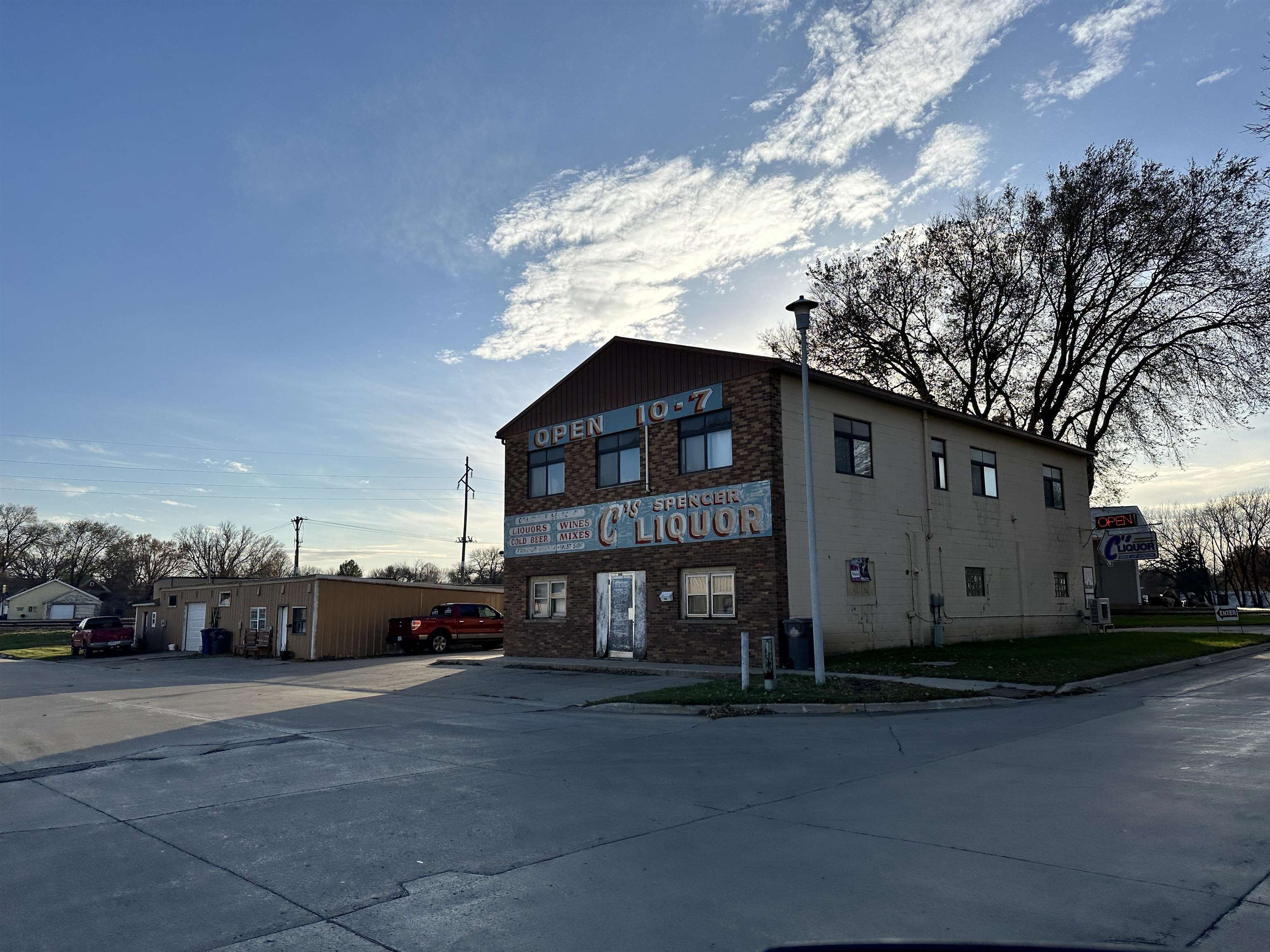 719 2nd Avenue, Spencer, IA 51301 