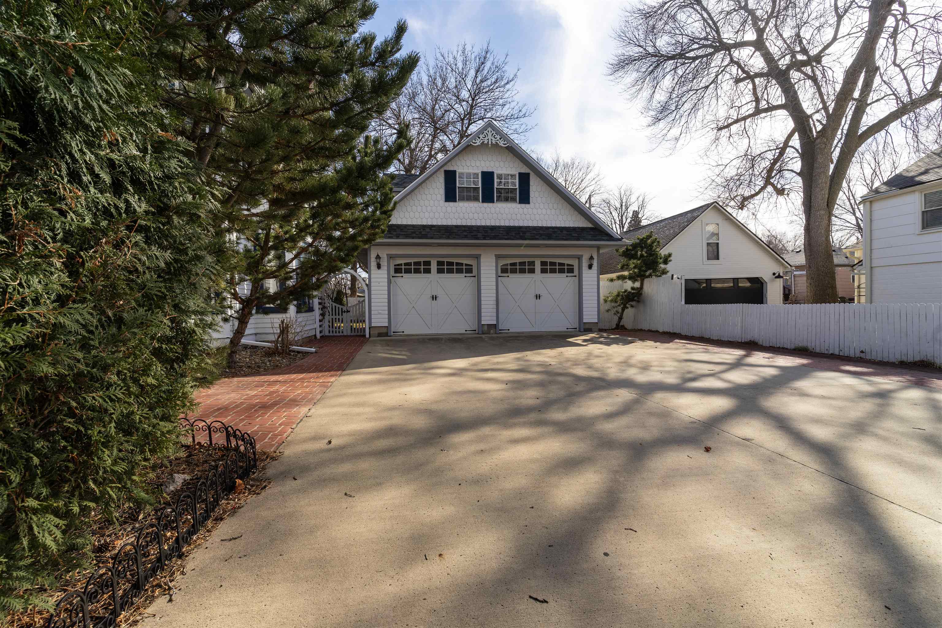 MLS #240218