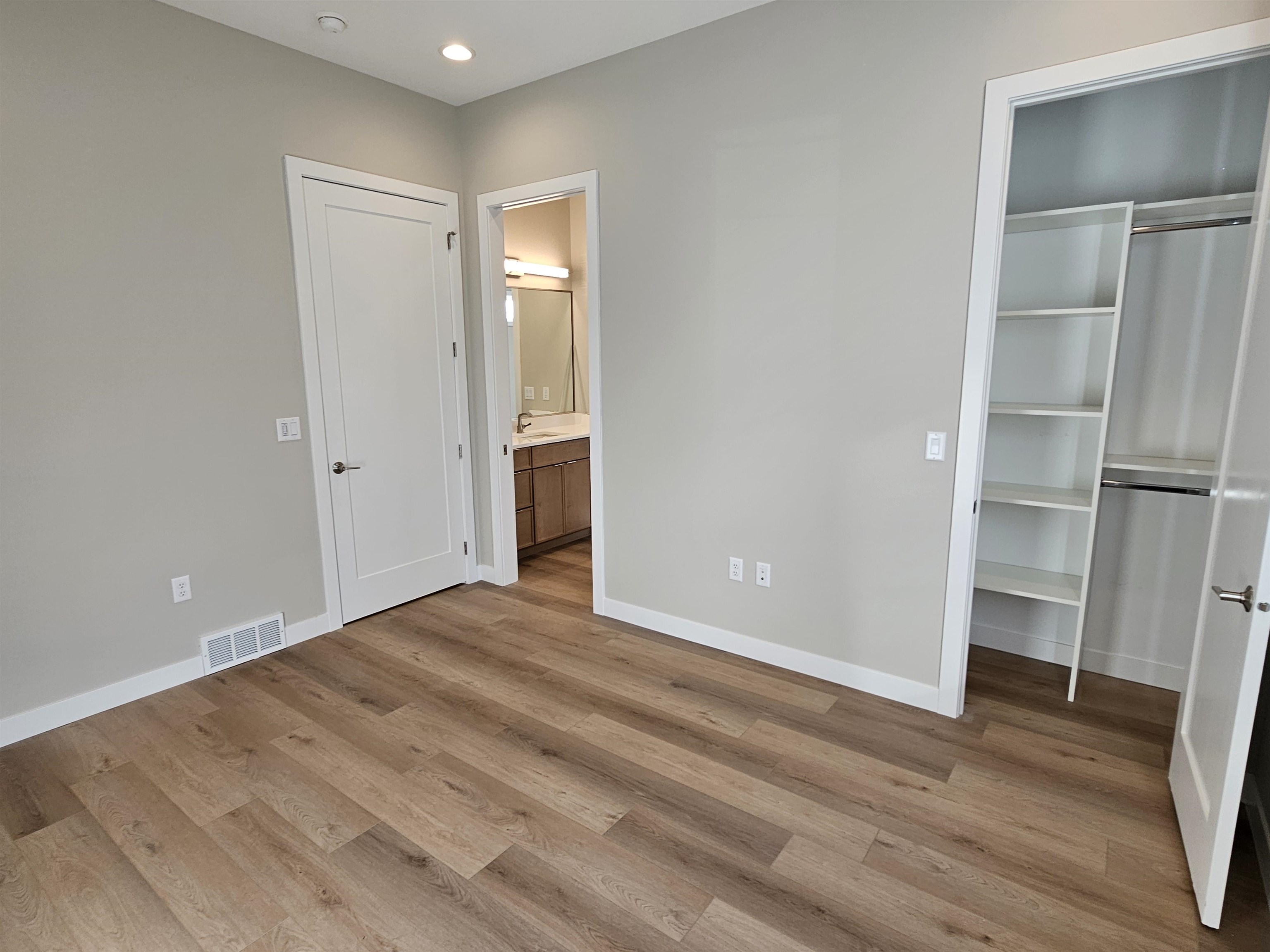 MLS #240431