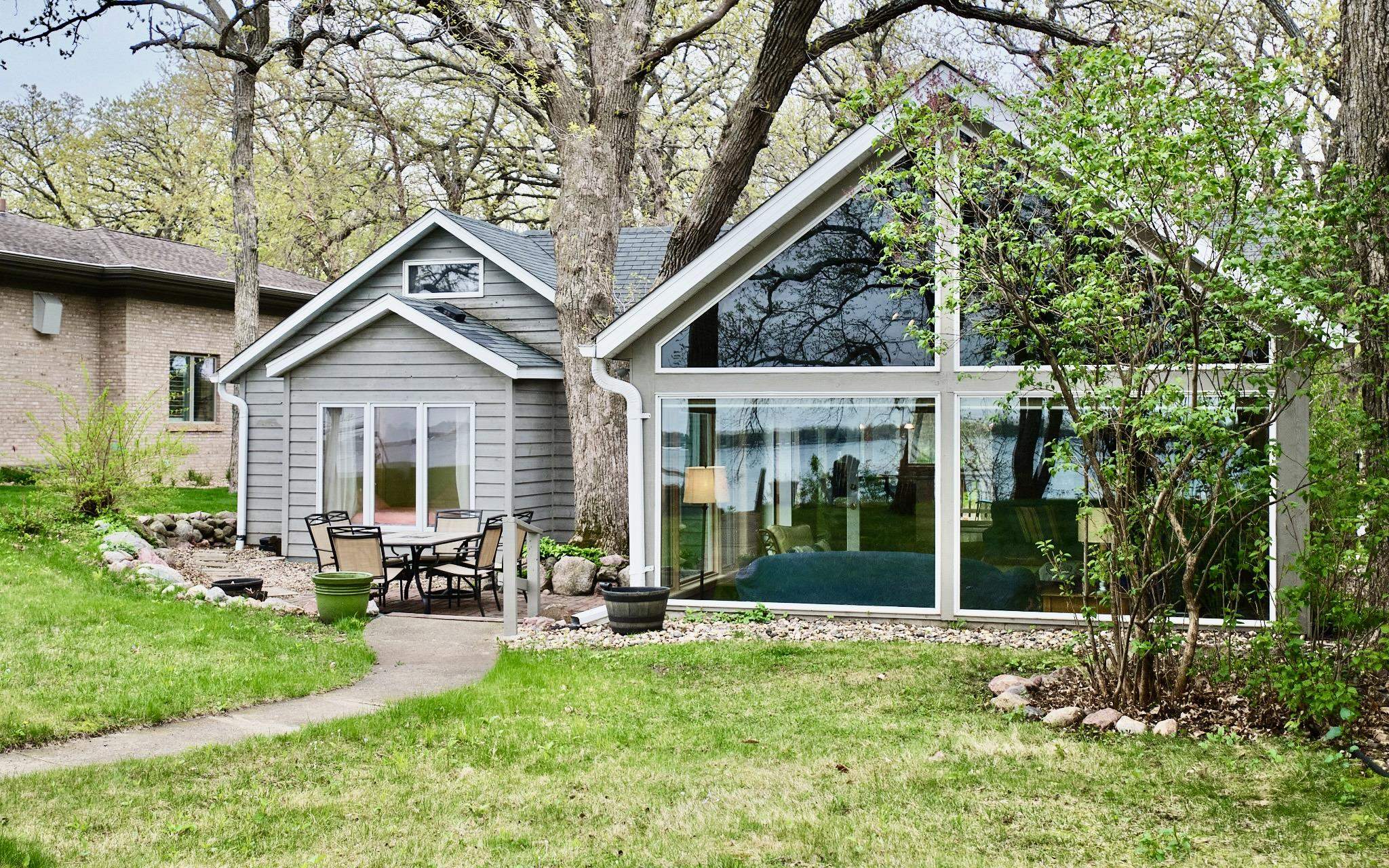 Okoboji Homes Stauss Realty