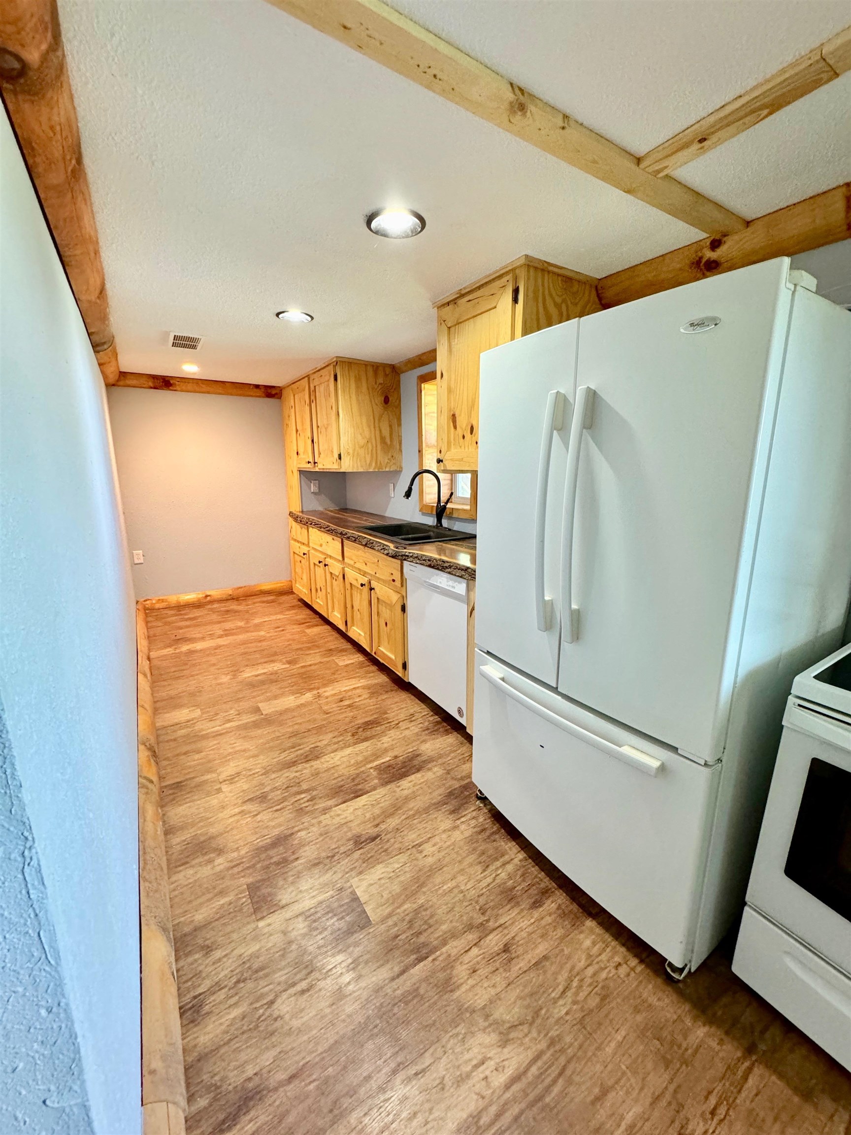MLS #240521