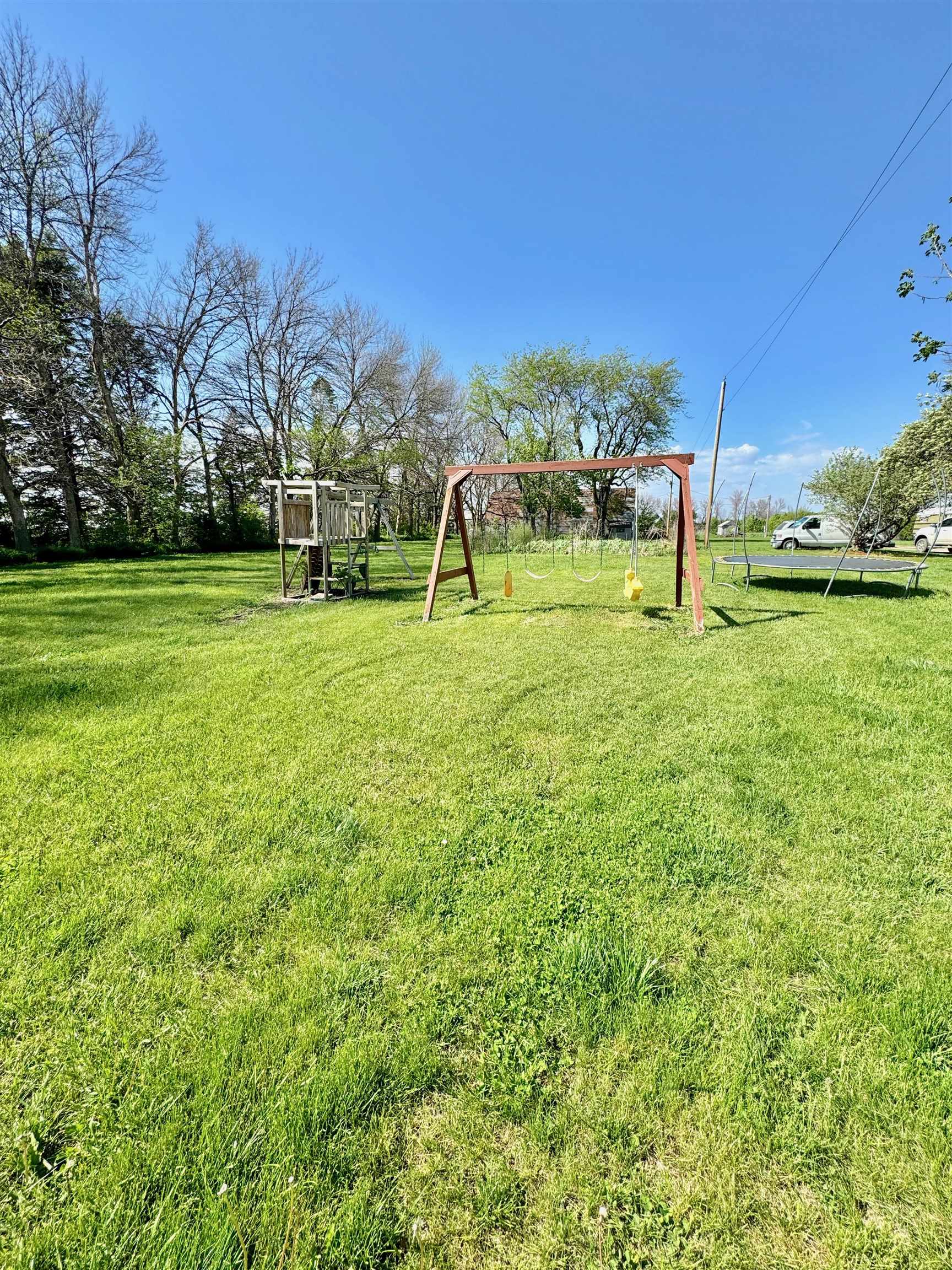 MLS #240521