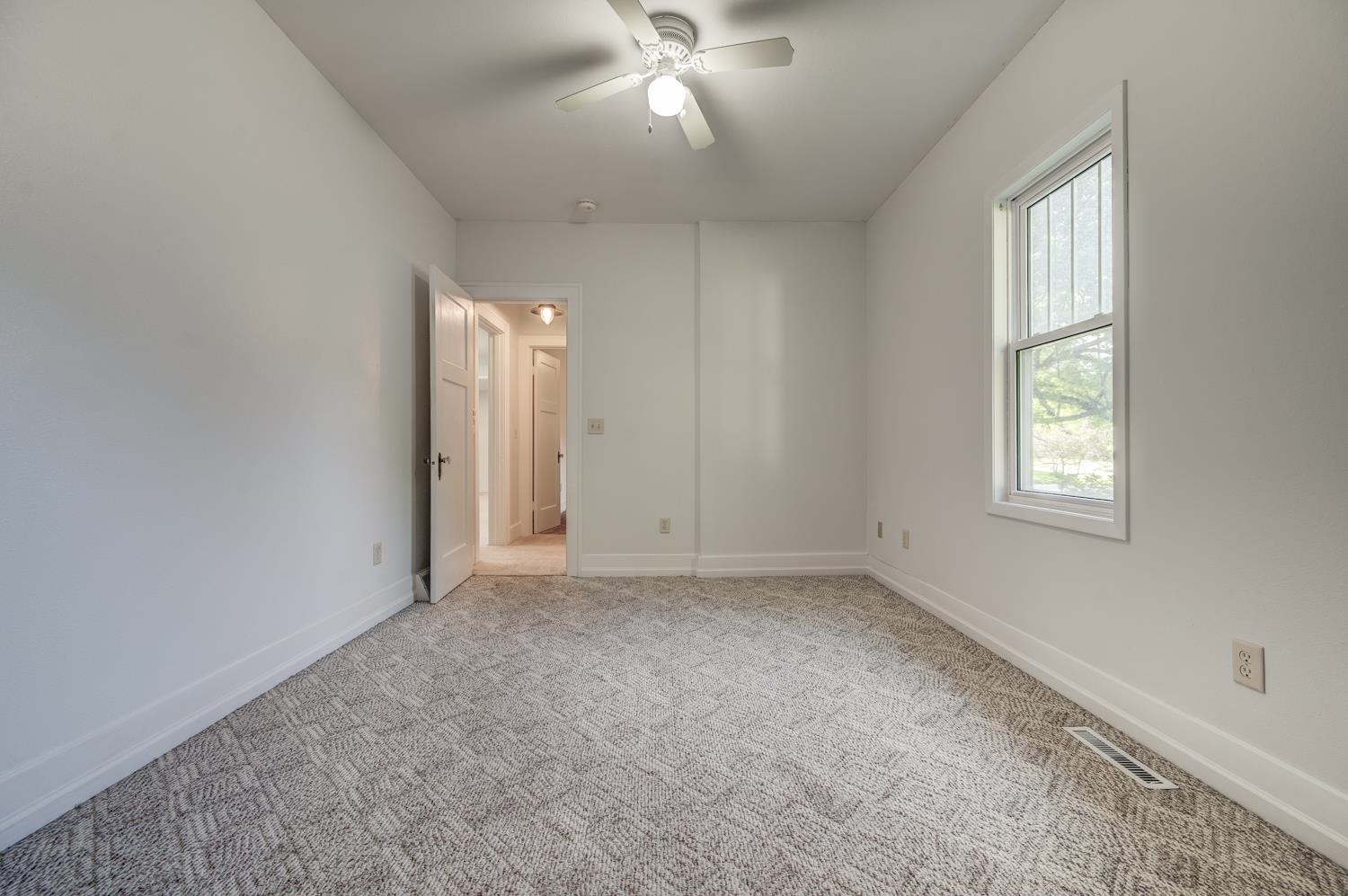 MLS #240604