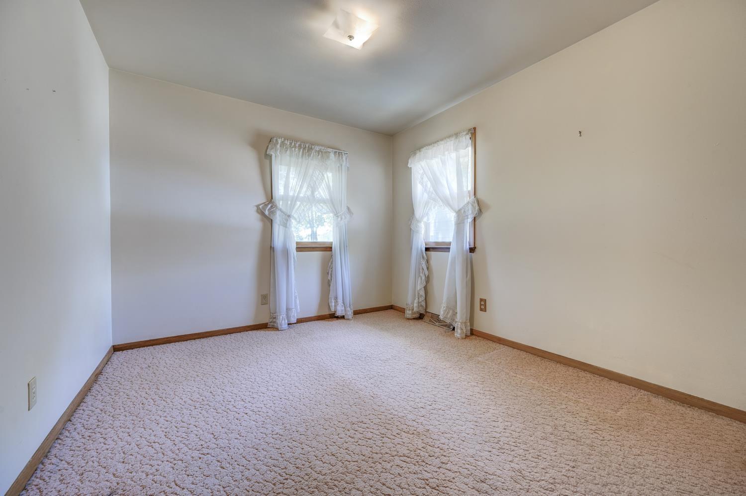 MLS #240622