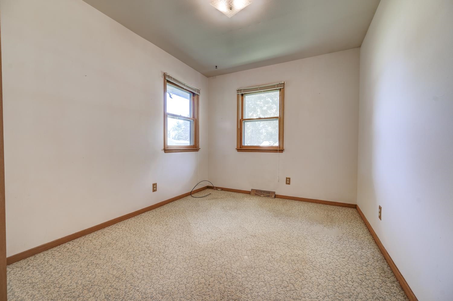 MLS #240622