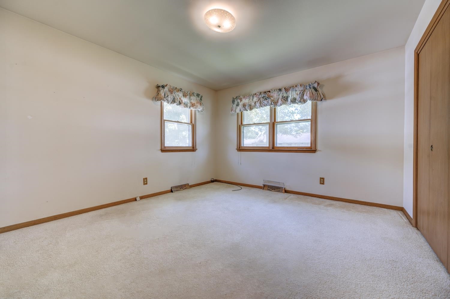 MLS #240622