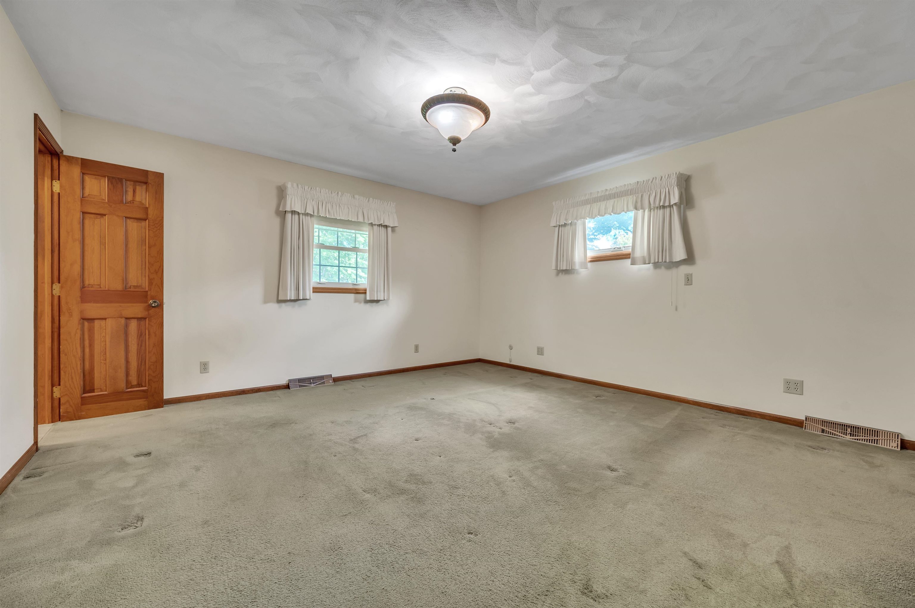 MLS #240651
