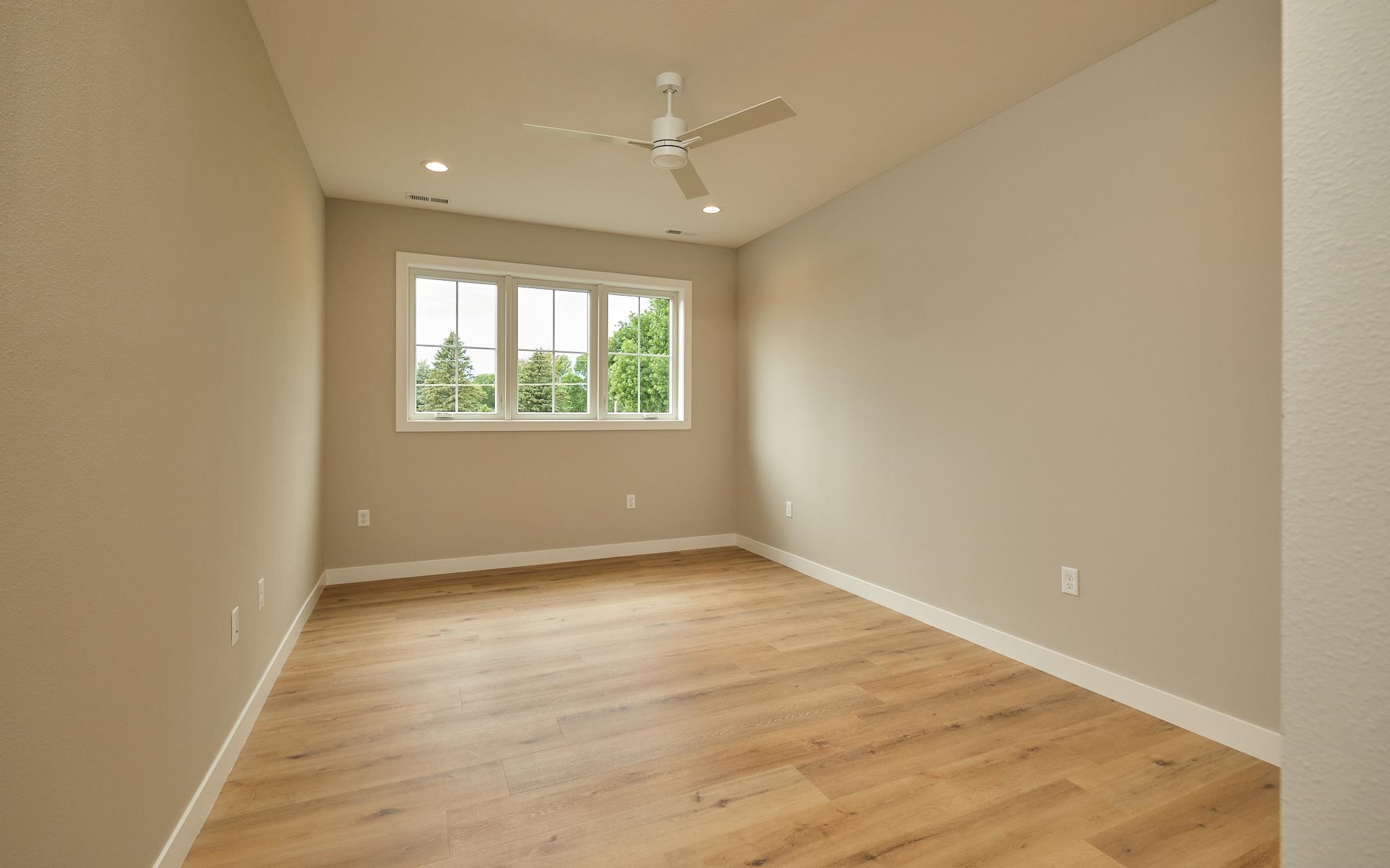MLS #240700