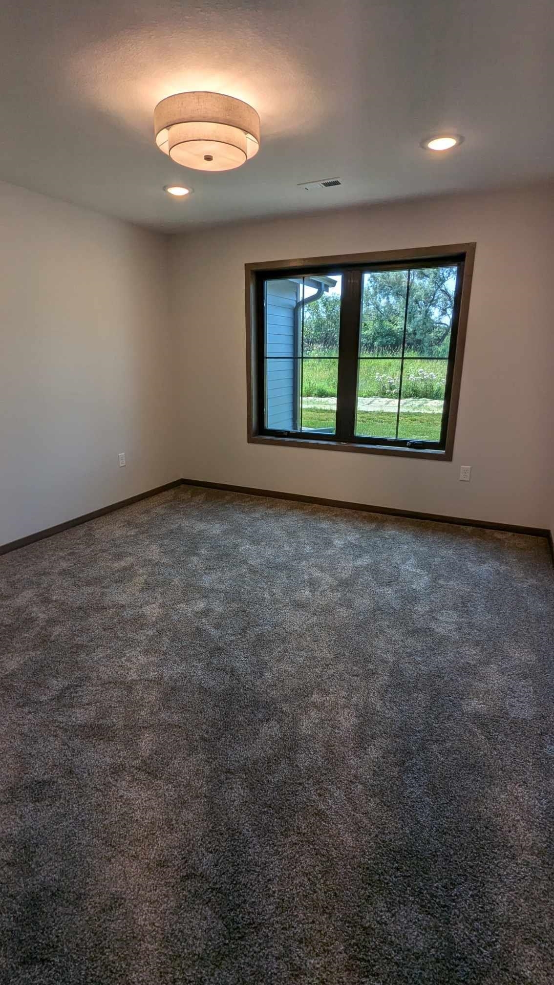 MLS #240815