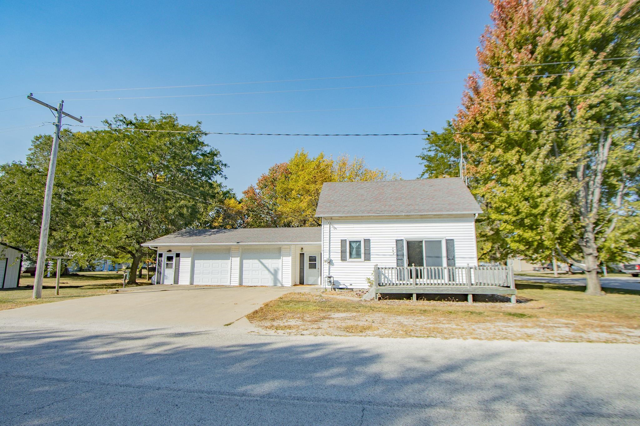 103 Elder Avenue, Graettinger, IA 51342 