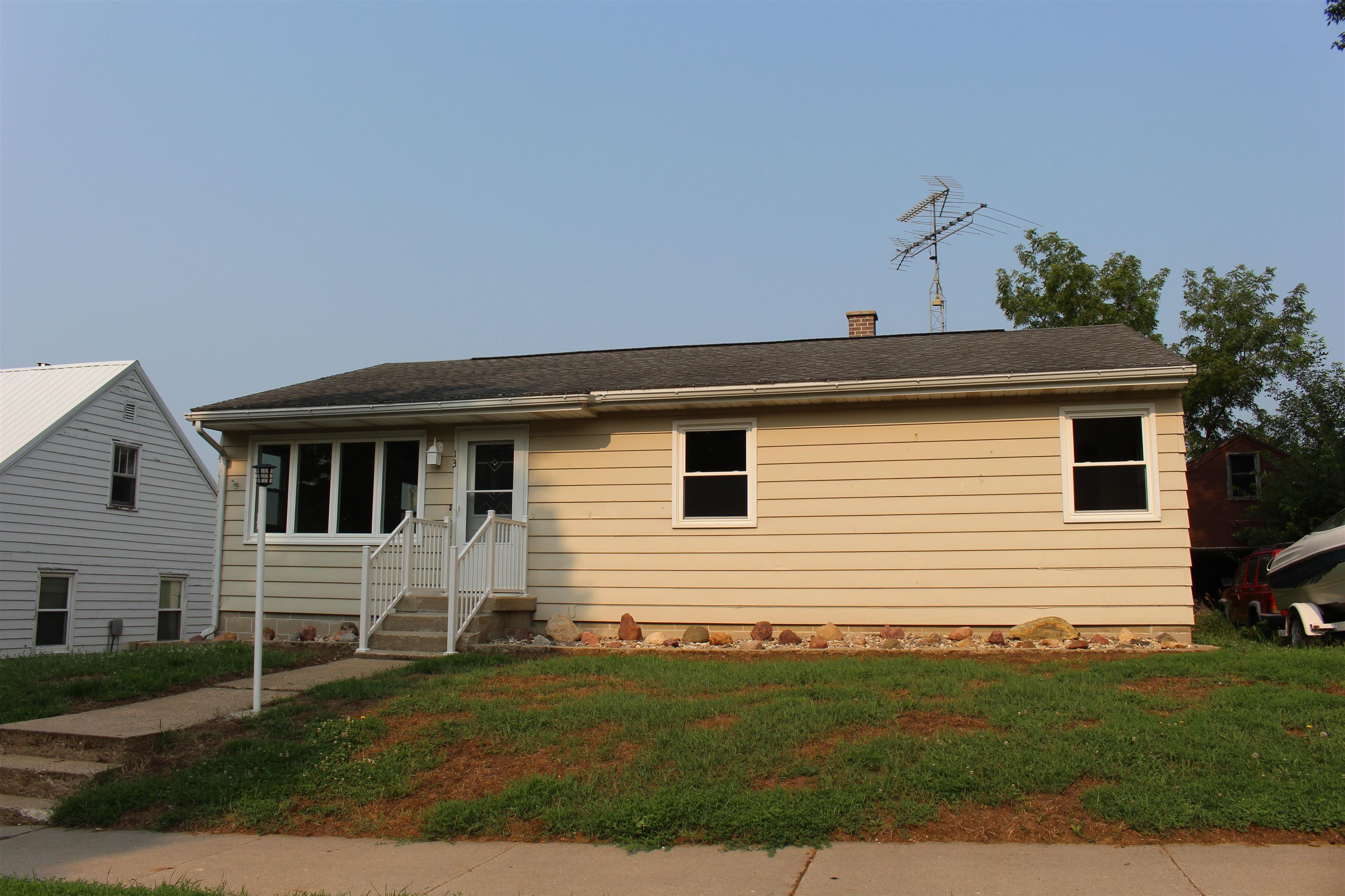 13 Orange Street, Kiron, IA 51448 