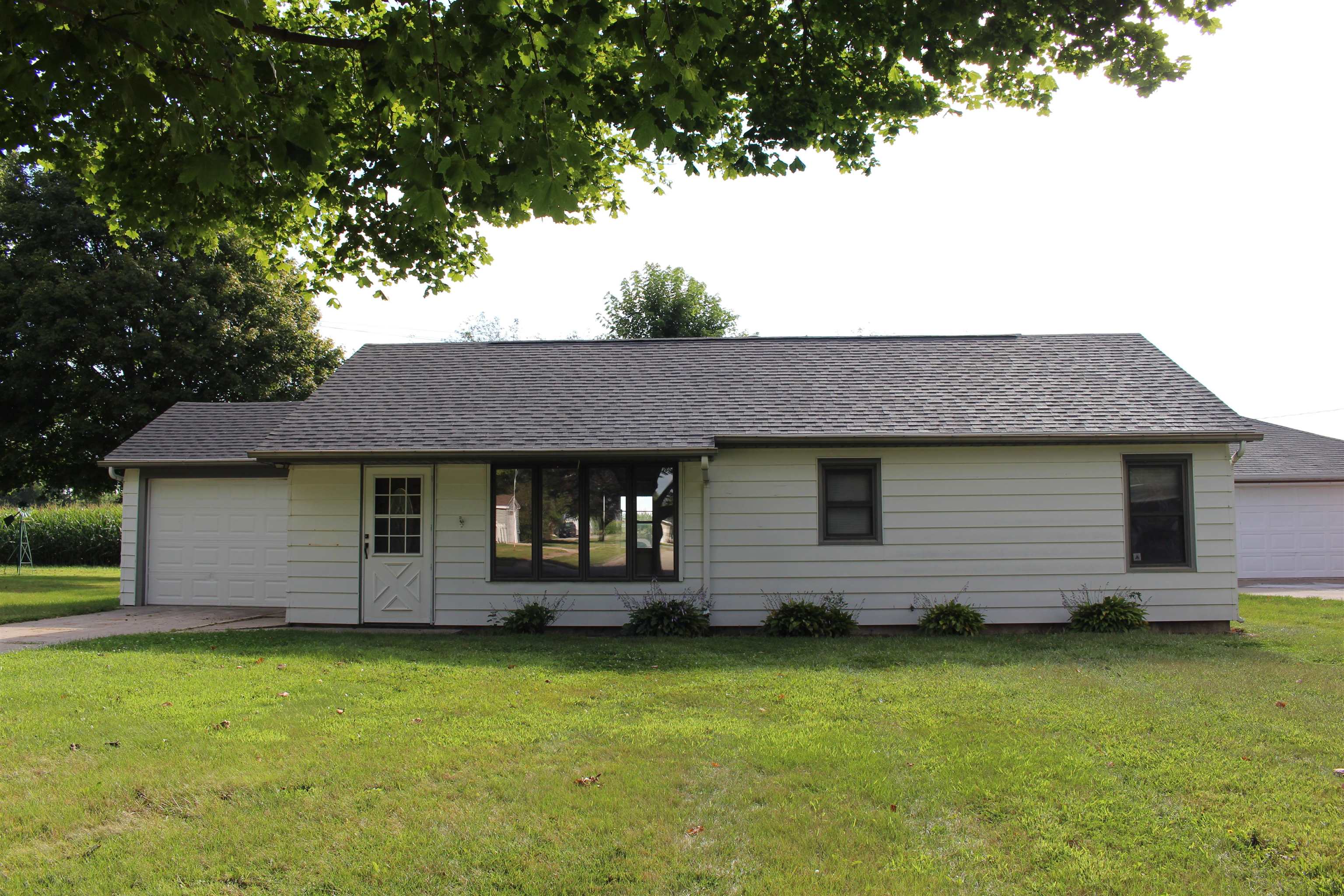 121 4th Street, Whittemore, IA 50598 