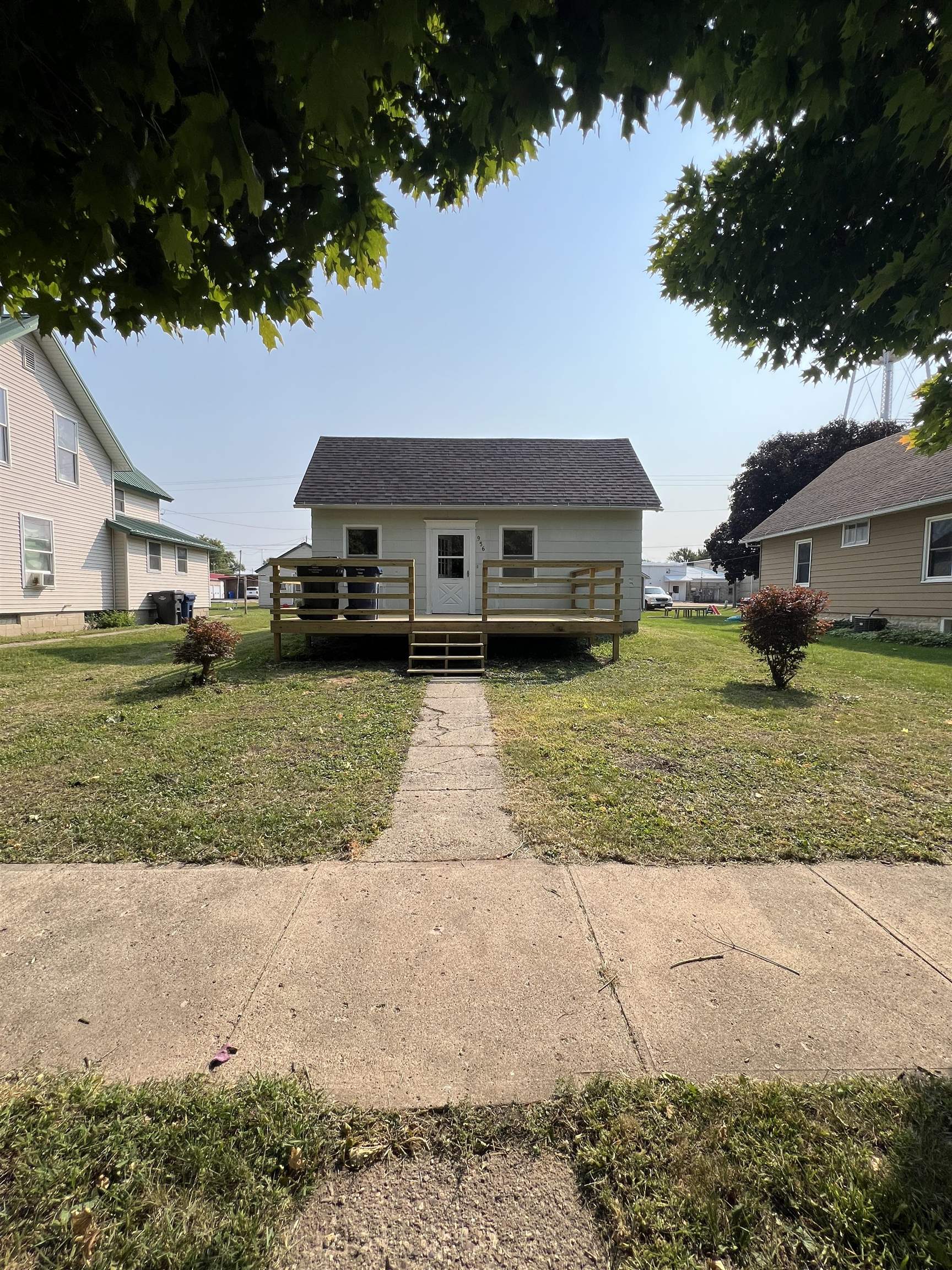 956 Cherry Street, Ocheyedan, IA 51354 