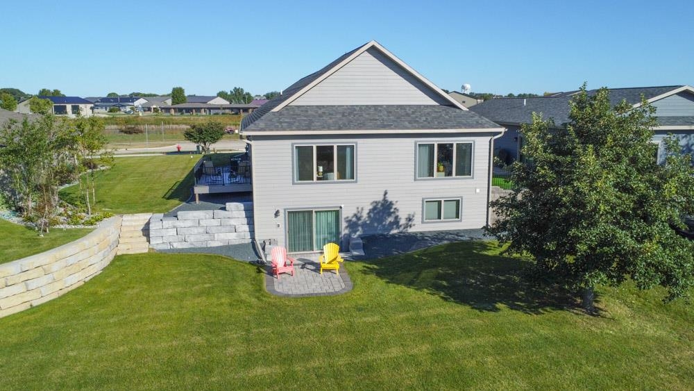 2043 35th Street, Spirit Lake, IA 51360 