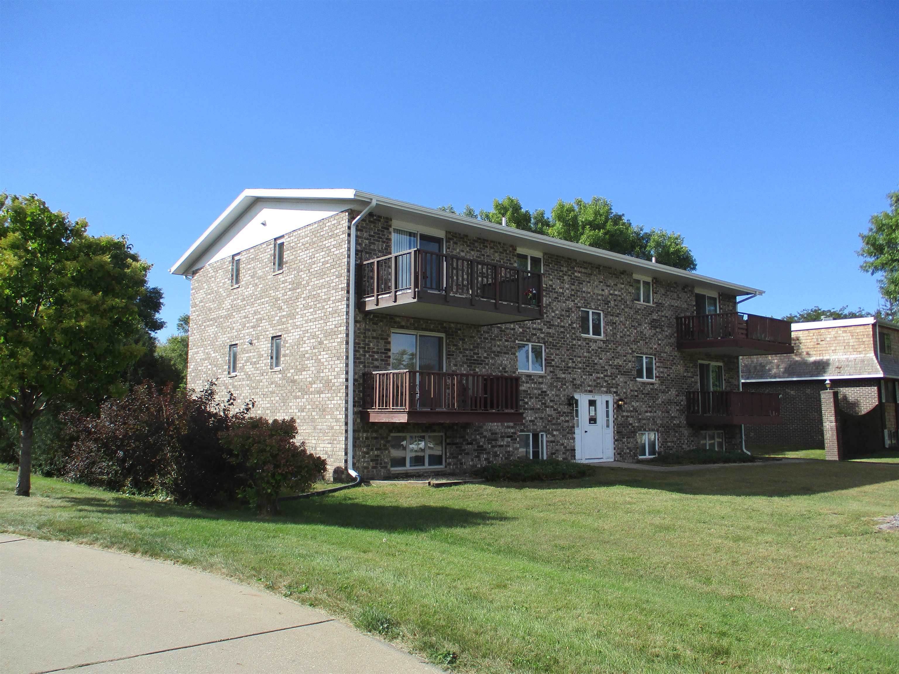 13 North Lawler Street #5, Emmetsburg, IA 50536 